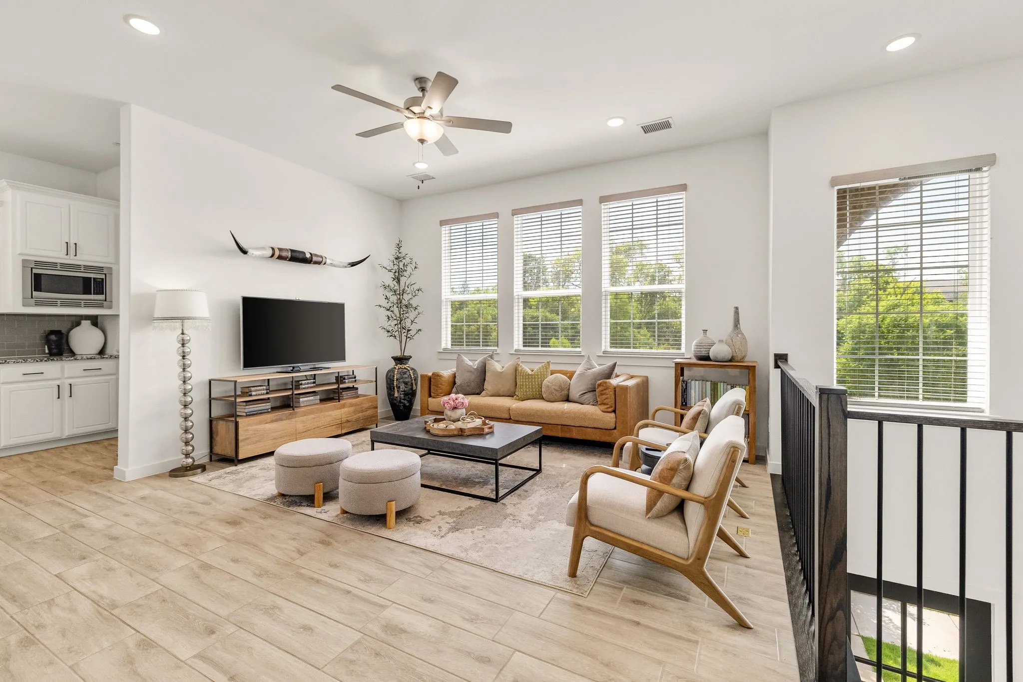 Townhouse For Sale in Collin County , 7210 Switchgrass Road, Frisco, Texas 75033, 3 Bedroom, 3 Bathroom, 2 Garage spaces, 2,132 Sqft, built in 2019, mls#21307142, Real Estate Agent in Frisco, Homes For Sale in Collin county, Homes For Sale in Frisco, Realtor in Frisco Texas, Real Estate Brokerage Independent Realty Texas, Luminita Cordes Realtor
