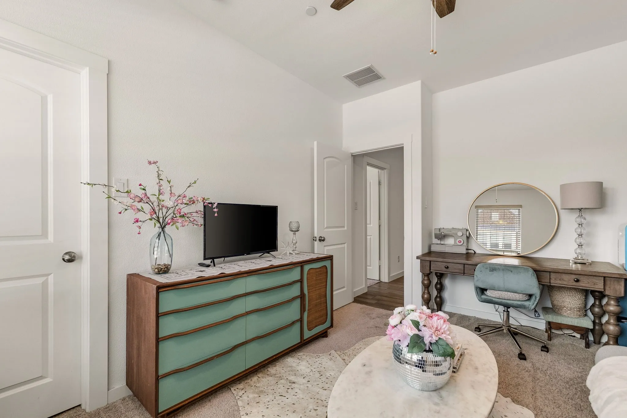 Townhouse For Sale in Collin County , 7210 Switchgrass Road, Frisco, Texas 75033, 3 Bedroom, 3 Bathroom, 2 Garage spaces, 2,132 Sqft, built in 2019, mls#21307142, Real Estate Agent in Frisco, Homes For Sale in Collin county, Homes For Sale in Frisco, Realtor in Frisco Texas, Real Estate Brokerage Independent Realty Texas, Luminita Cordes Realtor