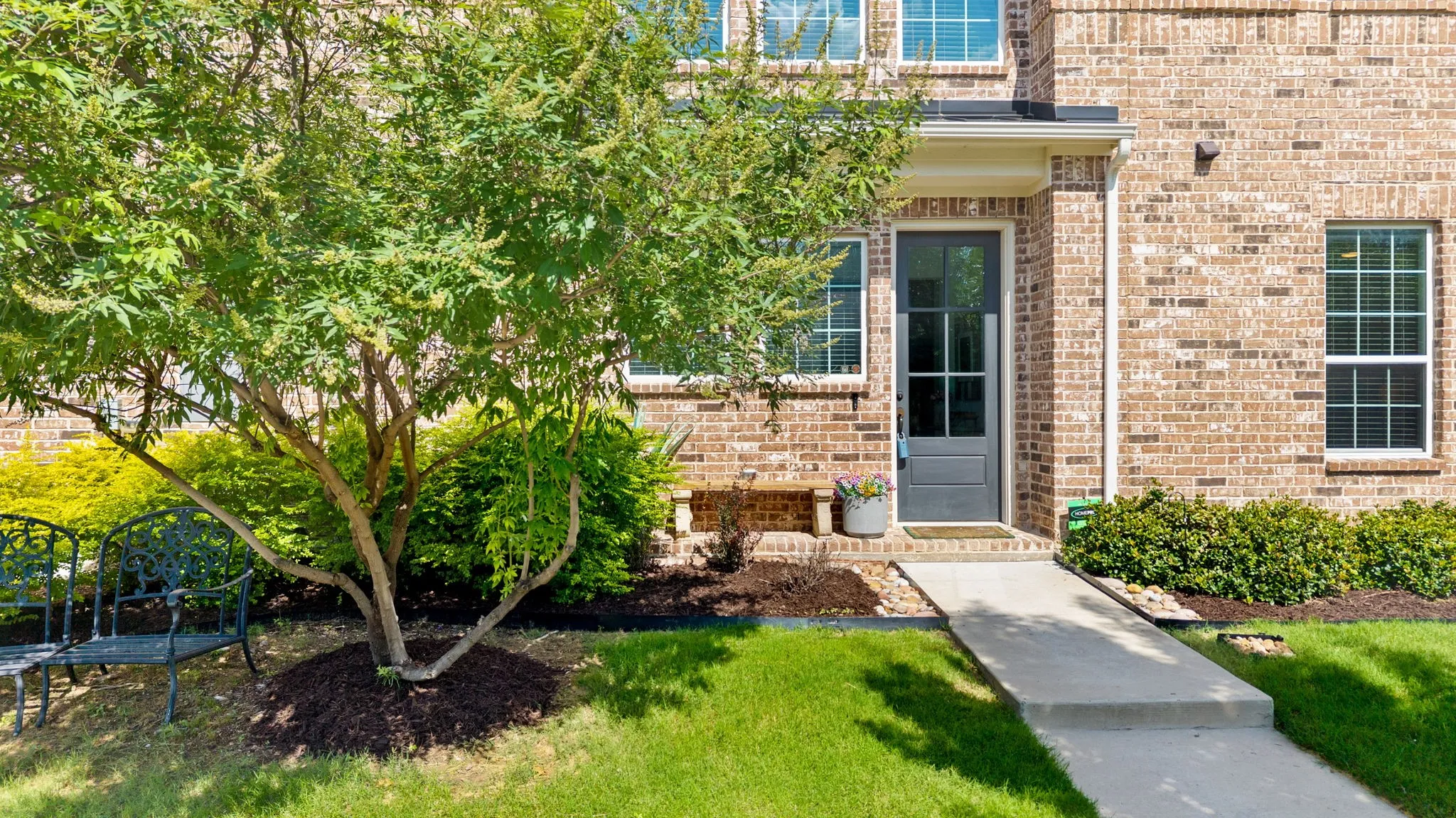 Townhouse For Sale in Collin County , 7210 Switchgrass Road, Frisco, Texas 75033, 3 Bedroom, 3 Bathroom, 2 Garage spaces, 2,132 Sqft, built in 2019, mls#21307142, Real Estate Agent in Frisco, Homes For Sale in Collin county, Homes For Sale in Frisco, Realtor in Frisco Texas, Real Estate Brokerage Independent Realty Texas, Luminita Cordes Realtor