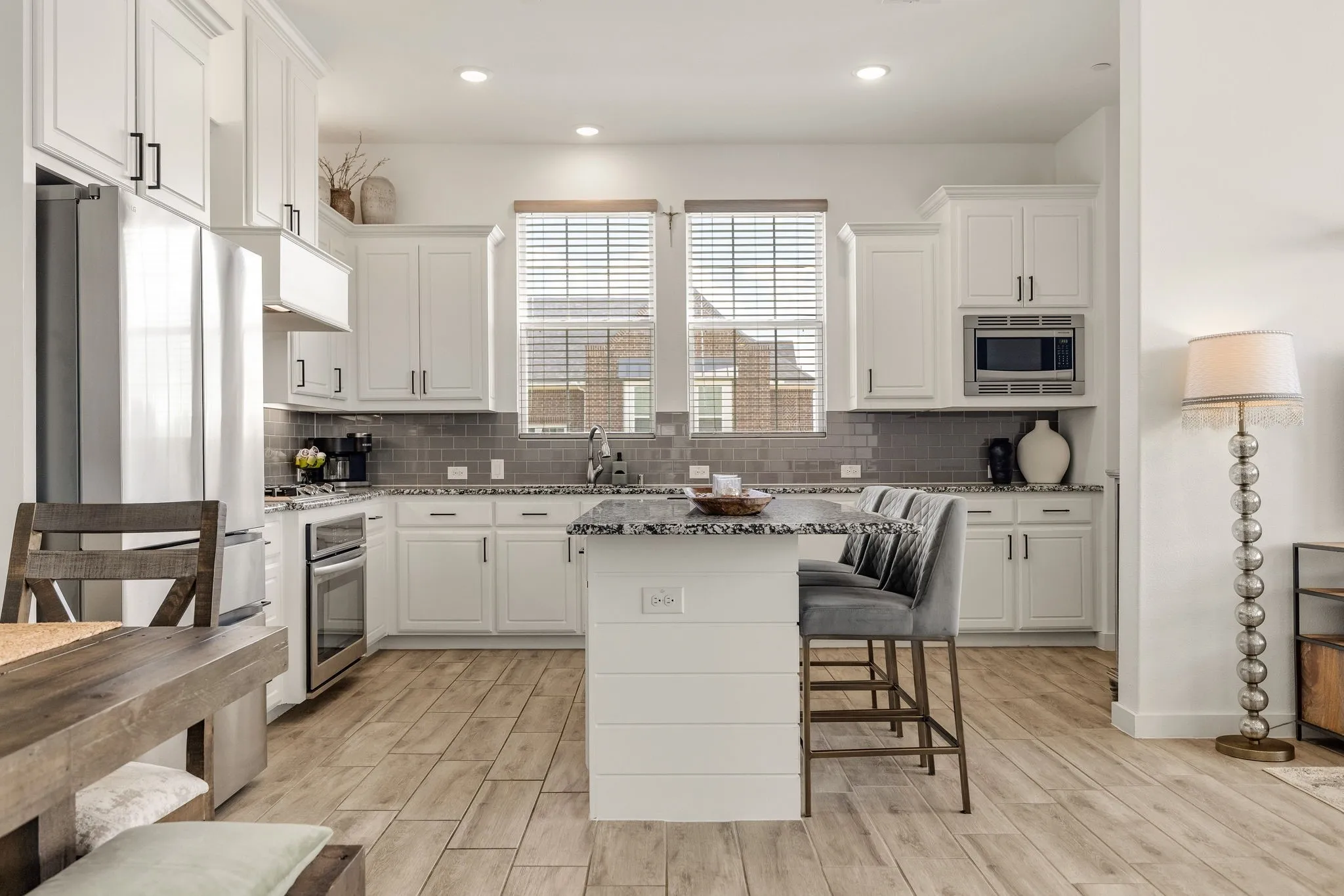 Townhouse For Sale in Collin County , 7210 Switchgrass Road, Frisco, Texas 75033, 3 Bedroom, 3 Bathroom, 2 Garage spaces, 2,132 Sqft, built in 2019, mls#21307142, Real Estate Agent in Frisco, Homes For Sale in Collin county, Homes For Sale in Frisco, Realtor in Frisco Texas, Real Estate Brokerage Independent Realty Texas, Luminita Cordes Realtor