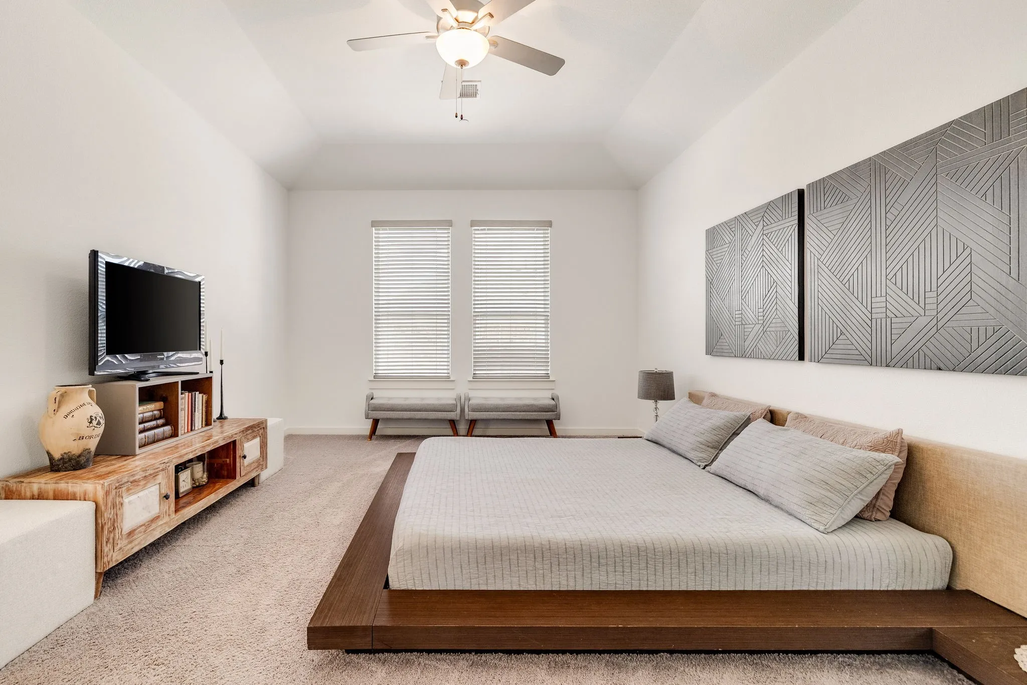 Townhouse For Sale in Collin County , 7210 Switchgrass Road, Frisco, Texas 75033, 3 Bedroom, 3 Bathroom, 2 Garage spaces, 2,132 Sqft, built in 2019, mls#21307142, Real Estate Agent in Frisco, Homes For Sale in Collin county, Homes For Sale in Frisco, Realtor in Frisco Texas, Real Estate Brokerage Independent Realty Texas, Luminita Cordes Realtor