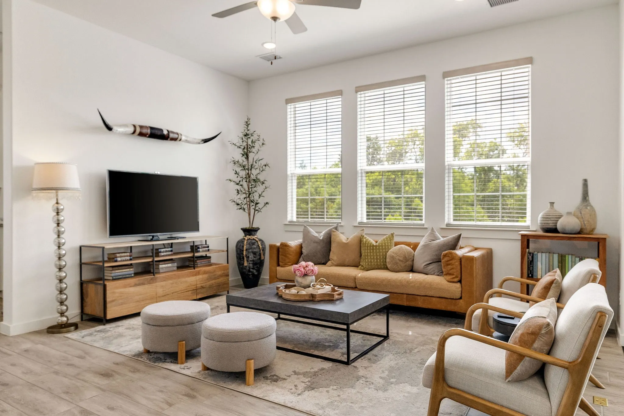 Townhouse For Sale in Collin County , 7210 Switchgrass Road, Frisco, Texas 75033, 3 Bedroom, 3 Bathroom, 2 Garage spaces, 2,132 Sqft, built in 2019, mls#21307142, Real Estate Agent in Frisco, Homes For Sale in Collin county, Homes For Sale in Frisco, Realtor in Frisco Texas, Real Estate Brokerage Independent Realty Texas, Luminita Cordes Realtor