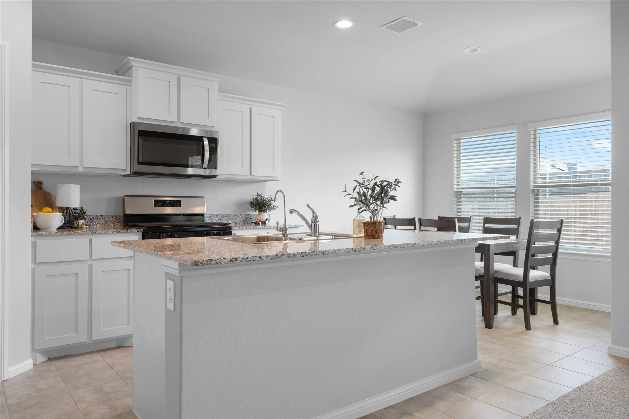 Single Family Residence For Sale in Denton County , 5901 Harvey Gap Lane, Denton, Texas 76226, 3 Bedroom, 2 Bathroom, 2 Garage spaces, 1,318 Sqft, built in 2023, mls#21305561, Real Estate Agent in Denton, Homes For Sale in Denton county, Homes For Sale in Denton, Realtor in Denton Texas, Real Estate Brokerage Independent Realty Texas, Luminita Cordes Realtor