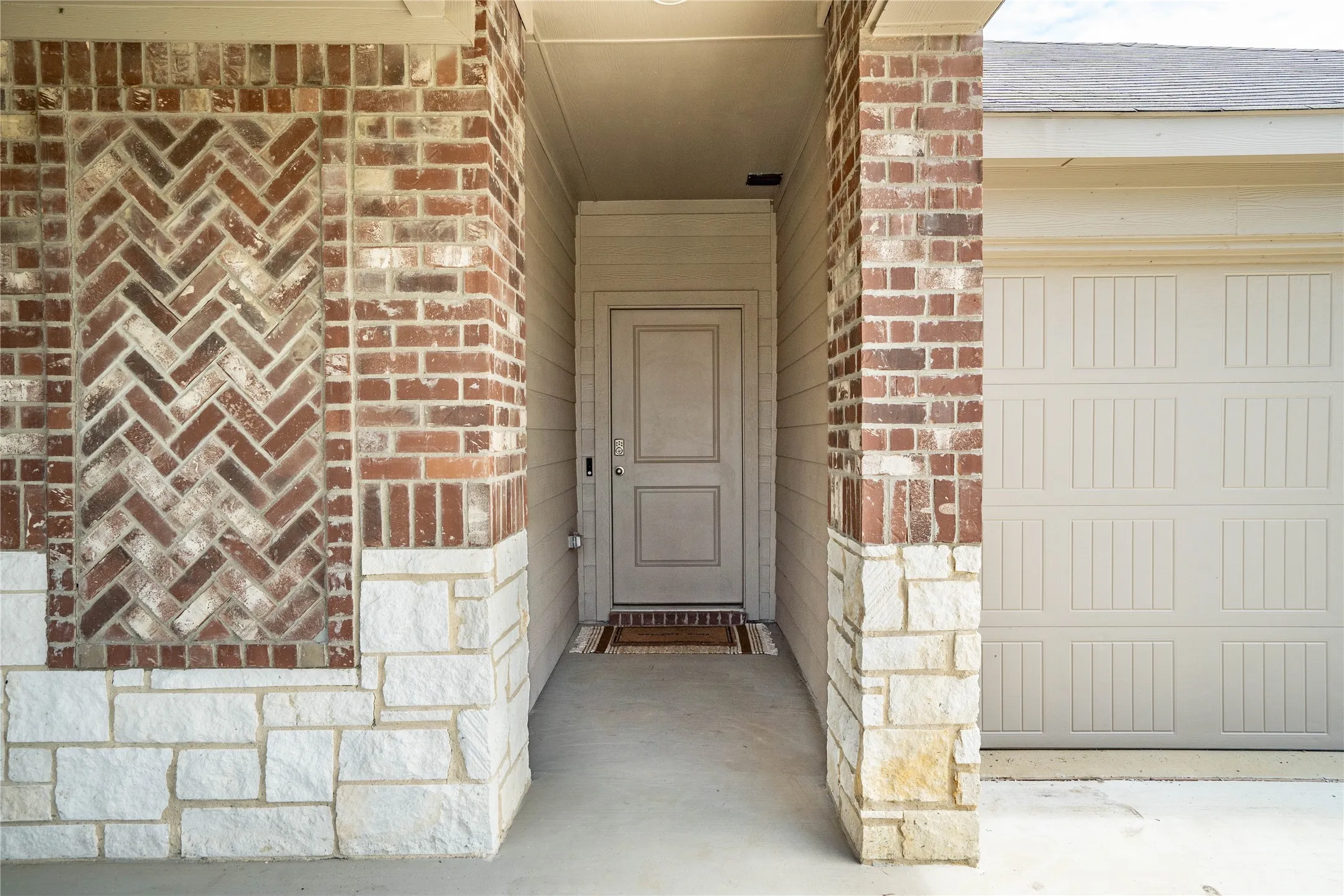 Single Family Residence For Sale in Denton County , 5901 Harvey Gap Lane, Denton, Texas 76226, 3 Bedroom, 2 Bathroom, 2 Garage spaces, 1,318 Sqft, built in 2023, mls#21305561, Real Estate Agent in Denton, Homes For Sale in Denton county, Homes For Sale in Denton, Realtor in Denton Texas, Real Estate Brokerage Independent Realty Texas, Luminita Cordes Realtor