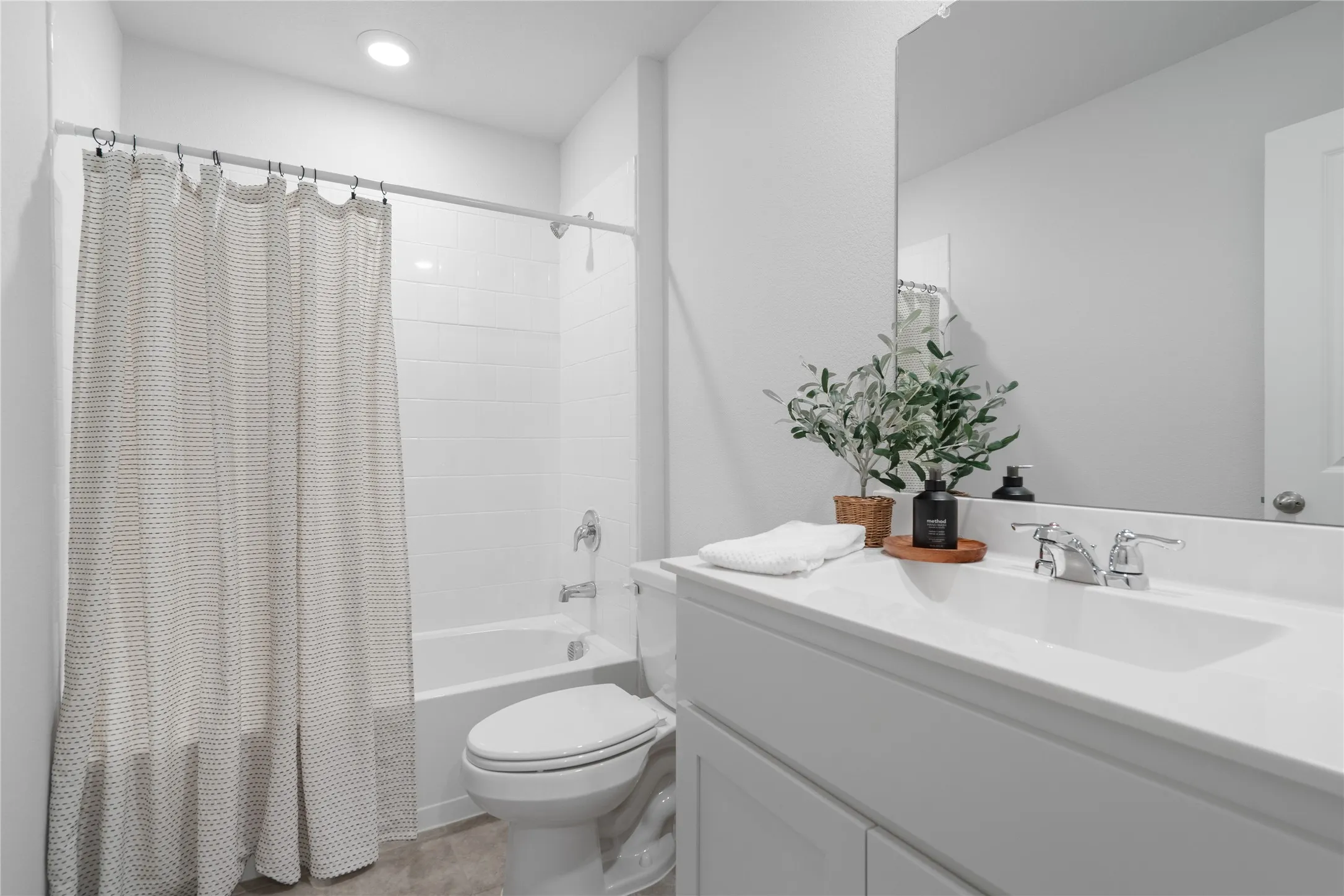 Single Family Residence For Sale in Denton County , 5901 Harvey Gap Lane, Denton, Texas 76226, 3 Bedroom, 2 Bathroom, 2 Garage spaces, 1,318 Sqft, built in 2023, mls#21305561, Real Estate Agent in Denton, Homes For Sale in Denton county, Homes For Sale in Denton, Realtor in Denton Texas, Real Estate Brokerage Independent Realty Texas, Luminita Cordes Realtor