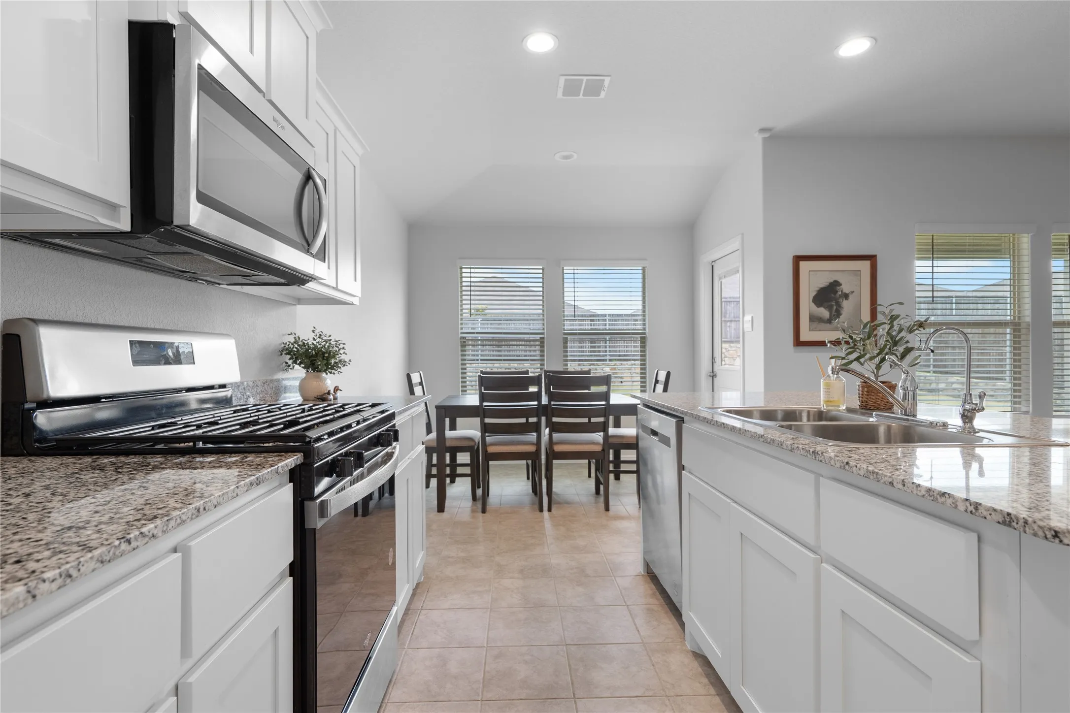 Single Family Residence For Sale in Denton County , 5901 Harvey Gap Lane, Denton, Texas 76226, 3 Bedroom, 2 Bathroom, 2 Garage spaces, 1,318 Sqft, built in 2023, mls#21305561, Real Estate Agent in Denton, Homes For Sale in Denton county, Homes For Sale in Denton, Realtor in Denton Texas, Real Estate Brokerage Independent Realty Texas, Luminita Cordes Realtor