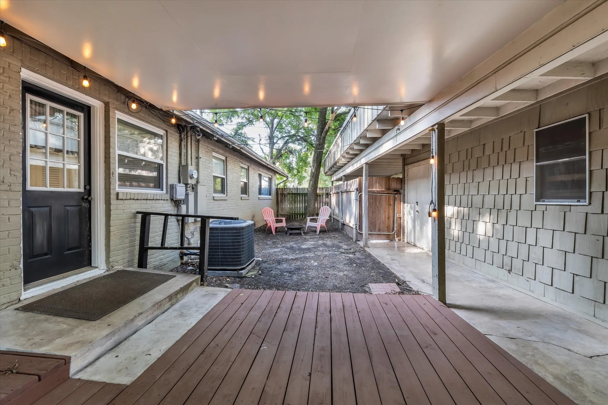 Single Family Residence For Sale in Mc Lennan County , 2500 N 42nd Street, Waco, Texas 76710, 3 Bedroom, 2 Bathroom, Garage spaces, 1,728 Sqft, built in 1956, mls#21306809, Real Estate Agent in Waco, Homes For Sale in Mc Lennan county, Homes For Sale in Waco, Realtor in Waco Texas, Real Estate Brokerage Independent Realty Texas, Luminita Cordes Realtor