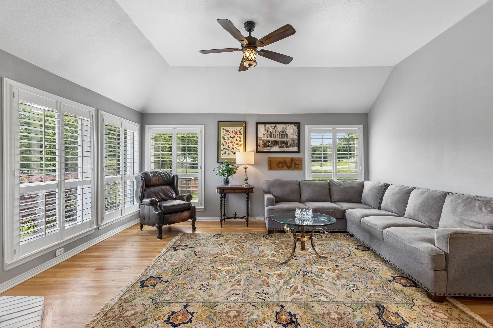 Single Family Residence For Sale in Dallas County , 2855 Sonterra Drive, Cedar Hill, Texas 75104, 4 Bedroom, 2 Bathroom, 2 Garage spaces, 2,162 Sqft, built in 1996, mls#21304608, Real Estate Agent in Cedar Hill, Homes For Sale in Dallas county, Homes For Sale in Cedar Hill, Realtor in Cedar Hill Texas, Real Estate Brokerage Independent Realty Texas, Luminita Cordes Realtor