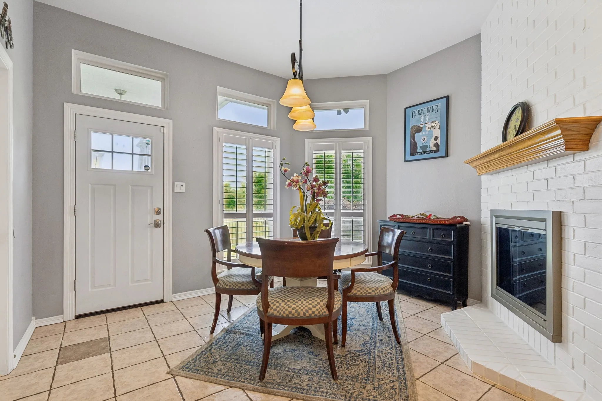 Single Family Residence For Sale in Dallas County , 2855 Sonterra Drive, Cedar Hill, Texas 75104, 4 Bedroom, 2 Bathroom, 2 Garage spaces, 2,162 Sqft, built in 1996, mls#21304608, Real Estate Agent in Cedar Hill, Homes For Sale in Dallas county, Homes For Sale in Cedar Hill, Realtor in Cedar Hill Texas, Real Estate Brokerage Independent Realty Texas, Luminita Cordes Realtor