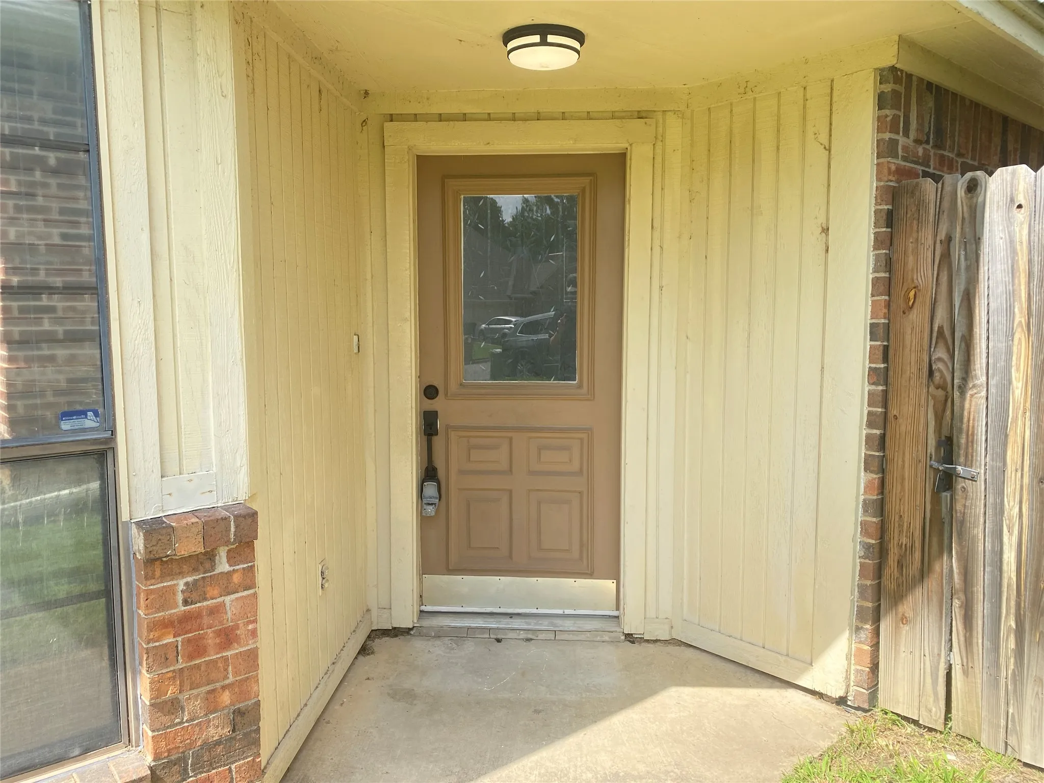 Single Family Residence For Rent in Tarrant County , 4131 Crossgate Court, Arlington, Texas 76016, 3 Bedroom, 2 Bathroom, 2 Garage spaces, 1,845 Sqft, built in 1985, mls#21306696, Real Estate Agent in Arlington, Homes For Rent in Tarrant county, Homes For Rent in Arlington, Realtor in Arlington Texas, Real Estate Brokerage Independent Realty Texas, Luminita Cordes Realtor