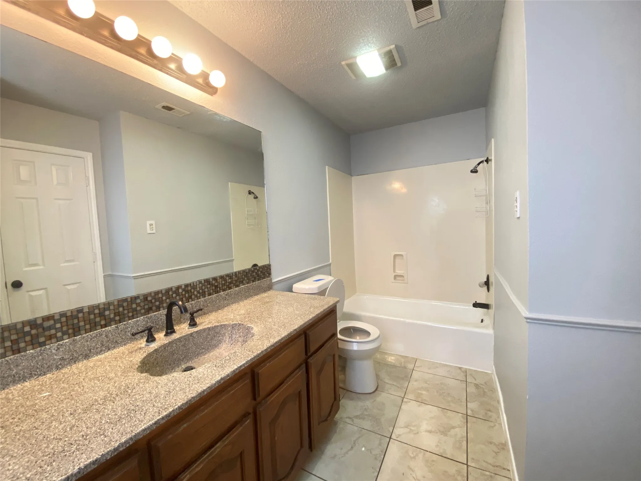 Single Family Residence For Rent in Tarrant County , 4131 Crossgate Court, Arlington, Texas 76016, 3 Bedroom, 2 Bathroom, 2 Garage spaces, 1,845 Sqft, built in 1985, mls#21306696, Real Estate Agent in Arlington, Homes For Rent in Tarrant county, Homes For Rent in Arlington, Realtor in Arlington Texas, Real Estate Brokerage Independent Realty Texas, Luminita Cordes Realtor