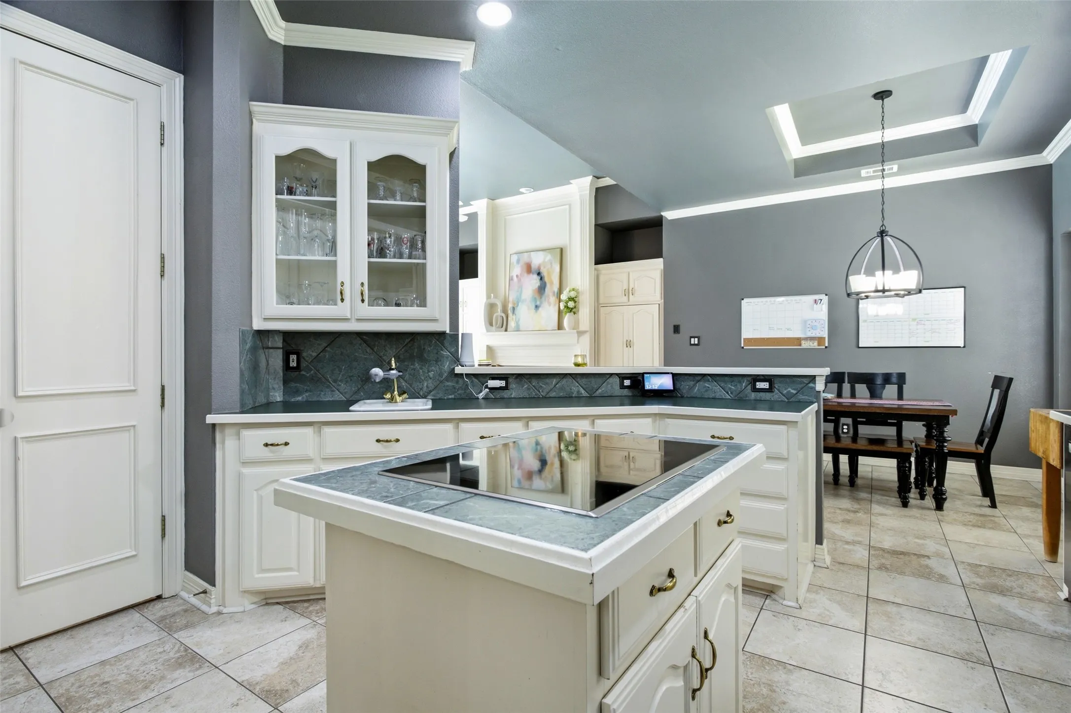 Single Family Residence For Sale in Dallas County , 512 Wellington Road, Coppell, Texas 75019, 4 Bedroom, 3 Bathroom, 2 Garage spaces, 2,486 Sqft, built in 1994, mls#21307134, Real Estate Agent in Coppell, Homes For Sale in Dallas county, Homes For Sale in Coppell, Realtor in Coppell Texas, Real Estate Brokerage Independent Realty Texas, Luminita Cordes Realtor