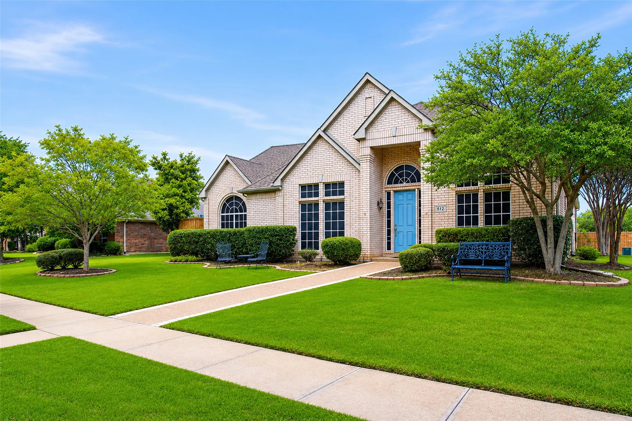 Single Family Residence For Sale in Dallas County , 512 Wellington Road, Coppell, Texas 75019, 4 Bedroom, 3 Bathroom, 2 Garage spaces, 2,486 Sqft, built in 1994, mls#21307134, Real Estate Agent in Coppell, Homes For Sale in Dallas county, Homes For Sale in Coppell, Realtor in Coppell Texas, Real Estate Brokerage Independent Realty Texas, Luminita Cordes Realtor