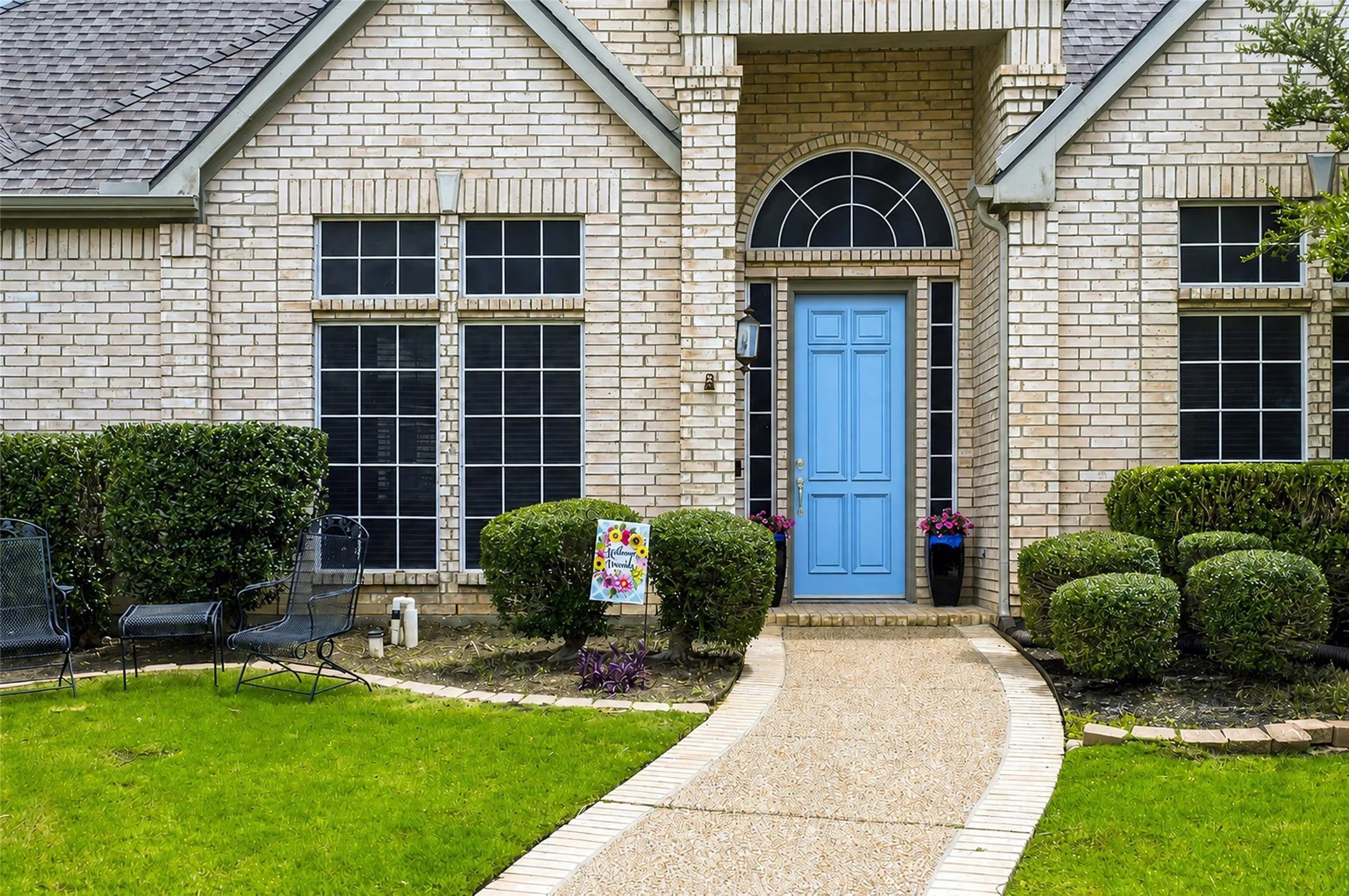 Single Family Residence For Sale in Dallas County , 512 Wellington Road, Coppell, Texas 75019, 4 Bedroom, 3 Bathroom, 2 Garage spaces, 2,486 Sqft, built in 1994, mls#21307134, Real Estate Agent in Coppell, Homes For Sale in Dallas county, Homes For Sale in Coppell, Realtor in Coppell Texas, Real Estate Brokerage Independent Realty Texas, Luminita Cordes Realtor