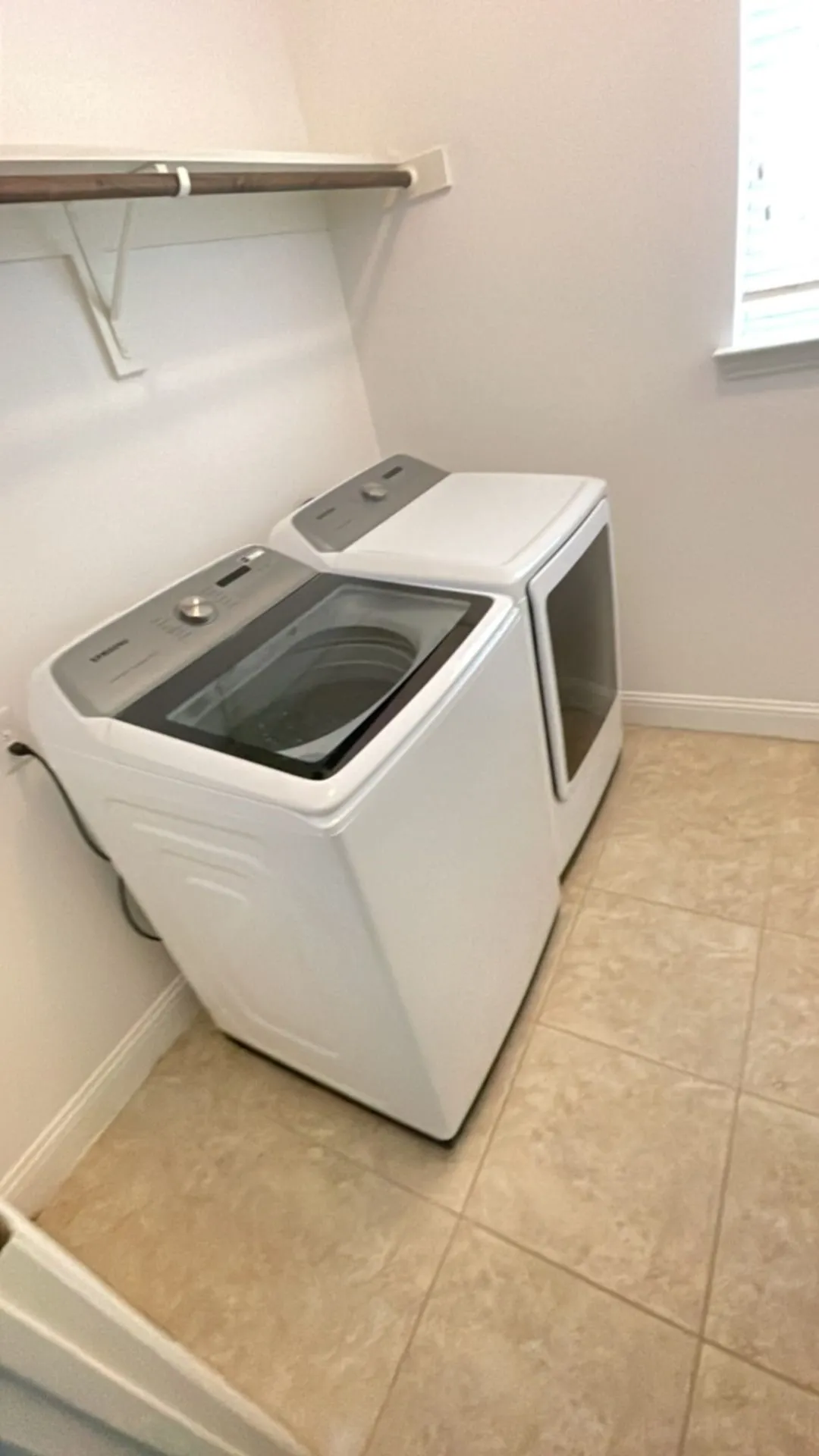 Single Family Residence For Rent in Denton County , 1087 Sahallee Drive, Frisco, Texas 75033, 5 Bedroom, 4 Bathroom, 2 Garage spaces, 3,450 Sqft, built in 2013, mls#21307195, Real Estate Agent in Frisco, Homes For Rent in Denton county, Homes For Rent in Frisco, Realtor in Frisco Texas, Real Estate Brokerage Independent Realty Texas, Luminita Cordes Realtor