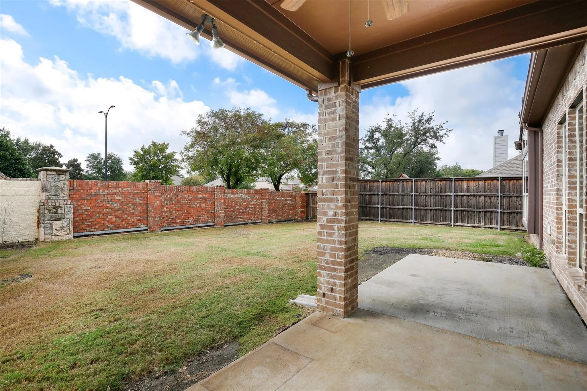 Single Family Residence For Rent in Denton County , 1087 Sahallee Drive, Frisco, Texas 75033, 5 Bedroom, 4 Bathroom, 2 Garage spaces, 3,450 Sqft, built in 2013, mls#21307195, Real Estate Agent in Frisco, Homes For Rent in Denton county, Homes For Rent in Frisco, Realtor in Frisco Texas, Real Estate Brokerage Independent Realty Texas, Luminita Cordes Realtor