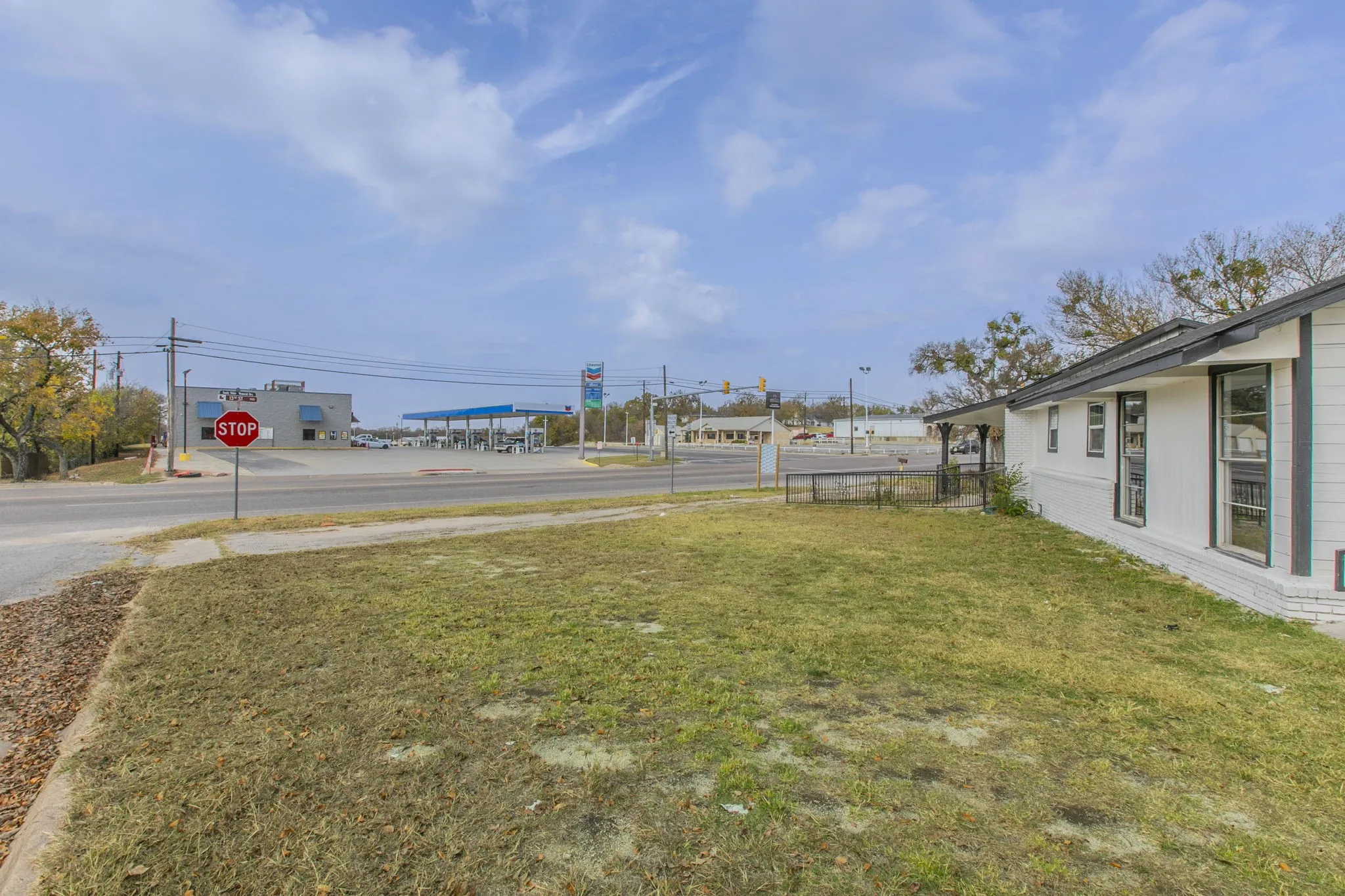 Office For Rent in Wise County , 904 13th Street, Bridgeport, Texas 76426, 0, 0, Garage spaces, 0 Sqft, built in 1950, mls#21307197, Real Estate Agent in Bridgeport, Homes For Rent in Wise county, Homes For Rent in Bridgeport, Realtor in Bridgeport Texas, Real Estate Brokerage Independent Realty Texas, Luminita Cordes Realtor