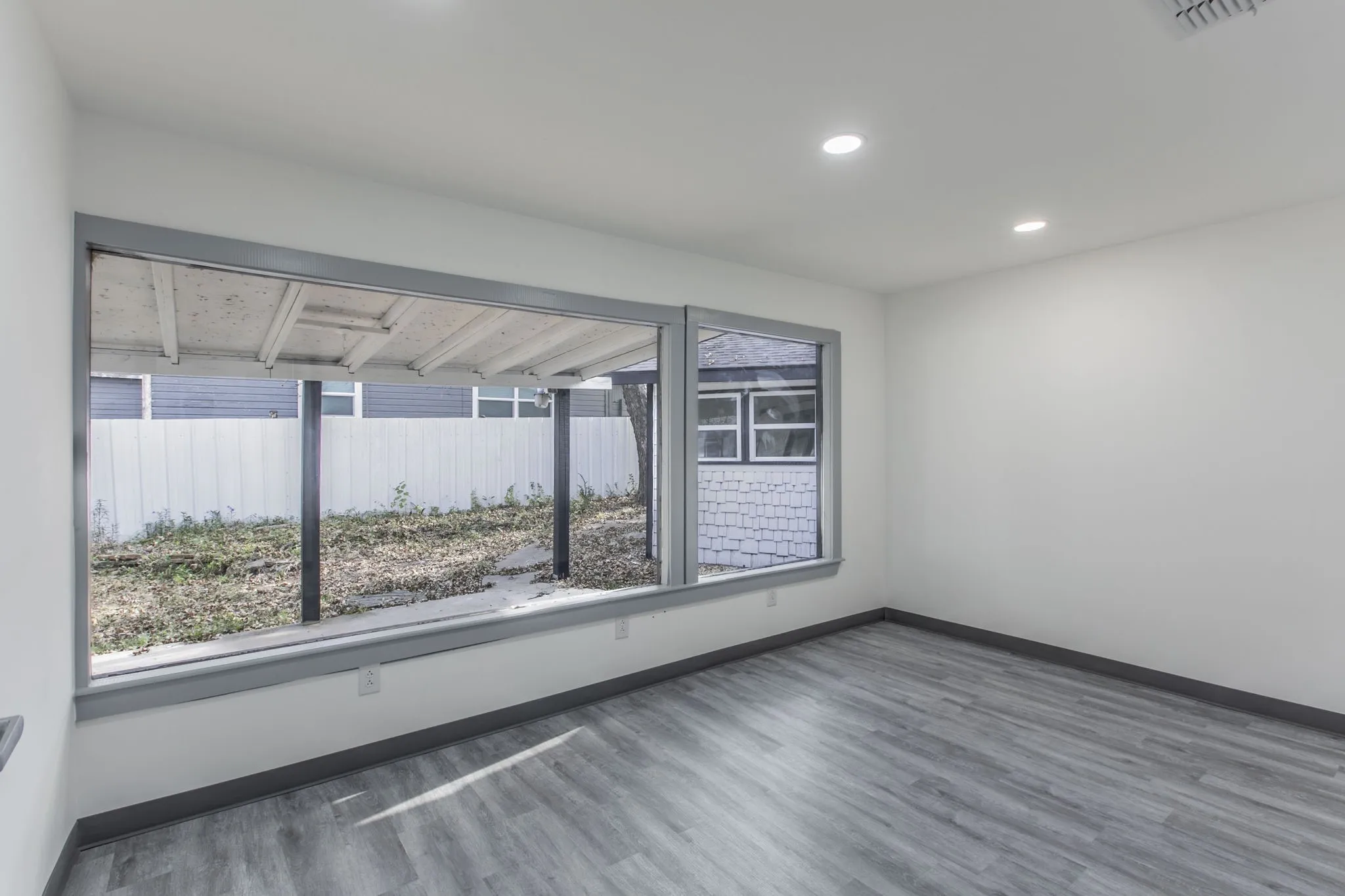 Office For Rent in Wise County , 904 13th Street, Bridgeport, Texas 76426, 0, 0, Garage spaces, 0 Sqft, built in 1950, mls#21307197, Real Estate Agent in Bridgeport, Homes For Rent in Wise county, Homes For Rent in Bridgeport, Realtor in Bridgeport Texas, Real Estate Brokerage Independent Realty Texas, Luminita Cordes Realtor