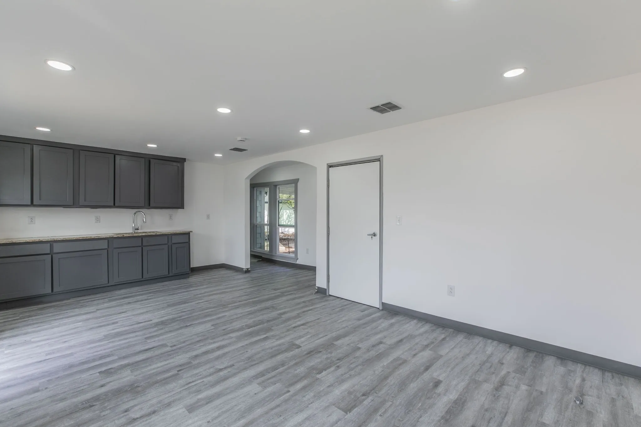 Office For Rent in Wise County , 904 13th Street, Bridgeport, Texas 76426, 0, 0, Garage spaces, 0 Sqft, built in 1950, mls#21307197, Real Estate Agent in Bridgeport, Homes For Rent in Wise county, Homes For Rent in Bridgeport, Realtor in Bridgeport Texas, Real Estate Brokerage Independent Realty Texas, Luminita Cordes Realtor
