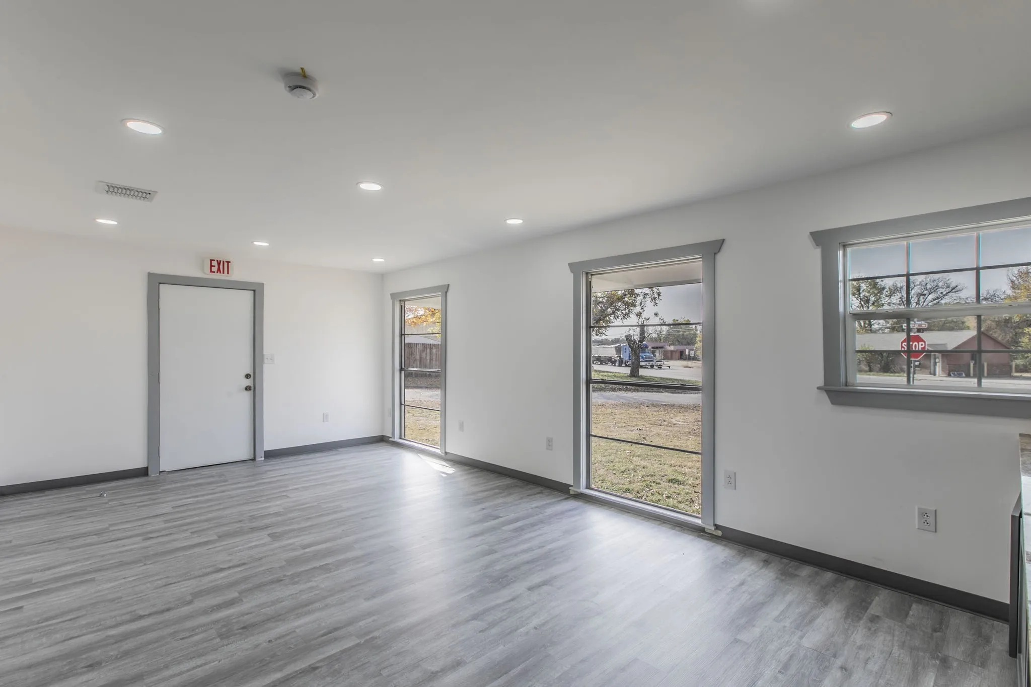 Office For Rent in Wise County , 904 13th Street, Bridgeport, Texas 76426, 0, 0, Garage spaces, 0 Sqft, built in 1950, mls#21307197, Real Estate Agent in Bridgeport, Homes For Rent in Wise county, Homes For Rent in Bridgeport, Realtor in Bridgeport Texas, Real Estate Brokerage Independent Realty Texas, Luminita Cordes Realtor