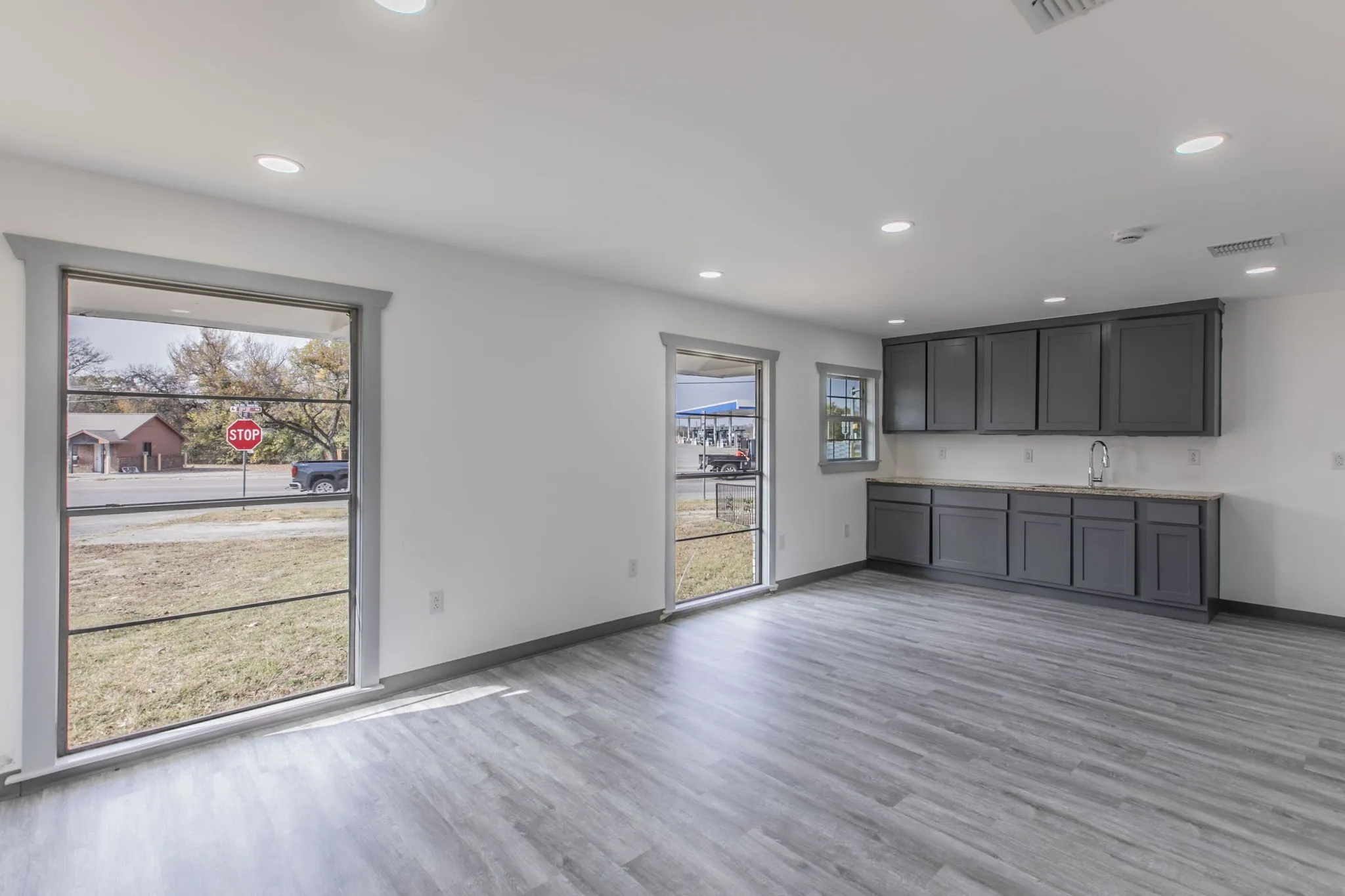 Office For Rent in Wise County , 904 13th Street, Bridgeport, Texas 76426, 0, 0, Garage spaces, 0 Sqft, built in 1950, mls#21307197, Real Estate Agent in Bridgeport, Homes For Rent in Wise county, Homes For Rent in Bridgeport, Realtor in Bridgeport Texas, Real Estate Brokerage Independent Realty Texas, Luminita Cordes Realtor