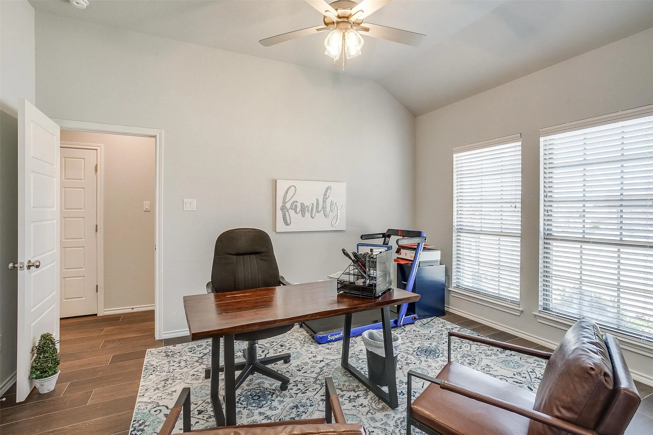 Single Family Residence For Sale in Tarrant County , 6829 Canyon Rock, Benbrook, Texas 76126, 4 Bedrooms, 2 Bathrooms, 2 Garage spaces, 2,344 Sqft, built in 2021, Price $549,000, mls#21307199, Real Estate Agent in Benbrook, Homes For Sale in Tarrant county, Homes For Sale in Benbrook, Realtor in Benbrook Texas, Real Estate Brokerage Independent Realty Texas, Luminita Cordes Realtor