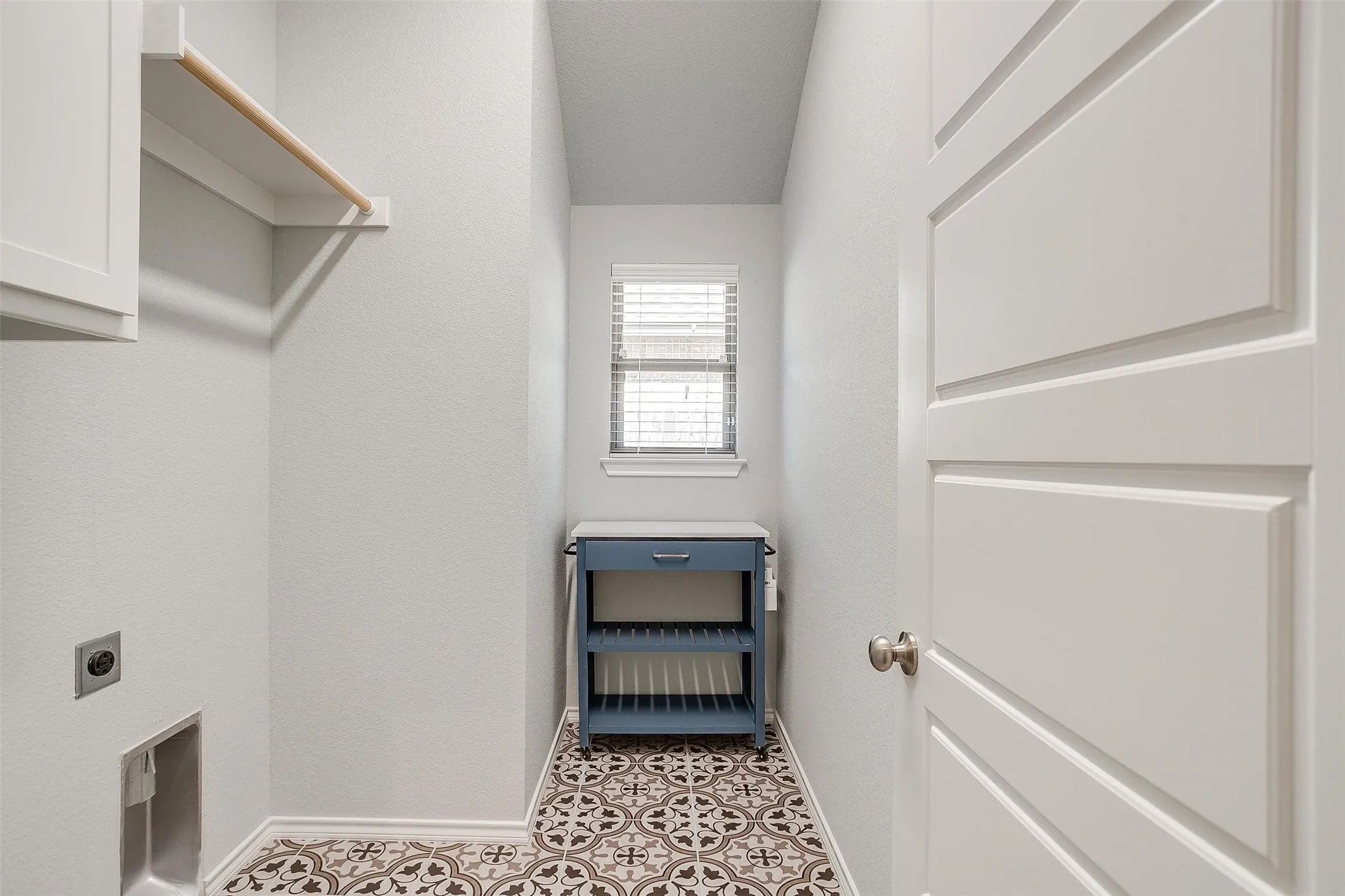 Single Family Residence For Sale in Tarrant County , 6829 Canyon Rock, Benbrook, Texas 76126, 4 Bedrooms, 2 Bathrooms, 2 Garage spaces, 2,344 Sqft, built in 2021, Price $549,000, mls#21307199, Real Estate Agent in Benbrook, Homes For Sale in Tarrant county, Homes For Sale in Benbrook, Realtor in Benbrook Texas, Real Estate Brokerage Independent Realty Texas, Luminita Cordes Realtor