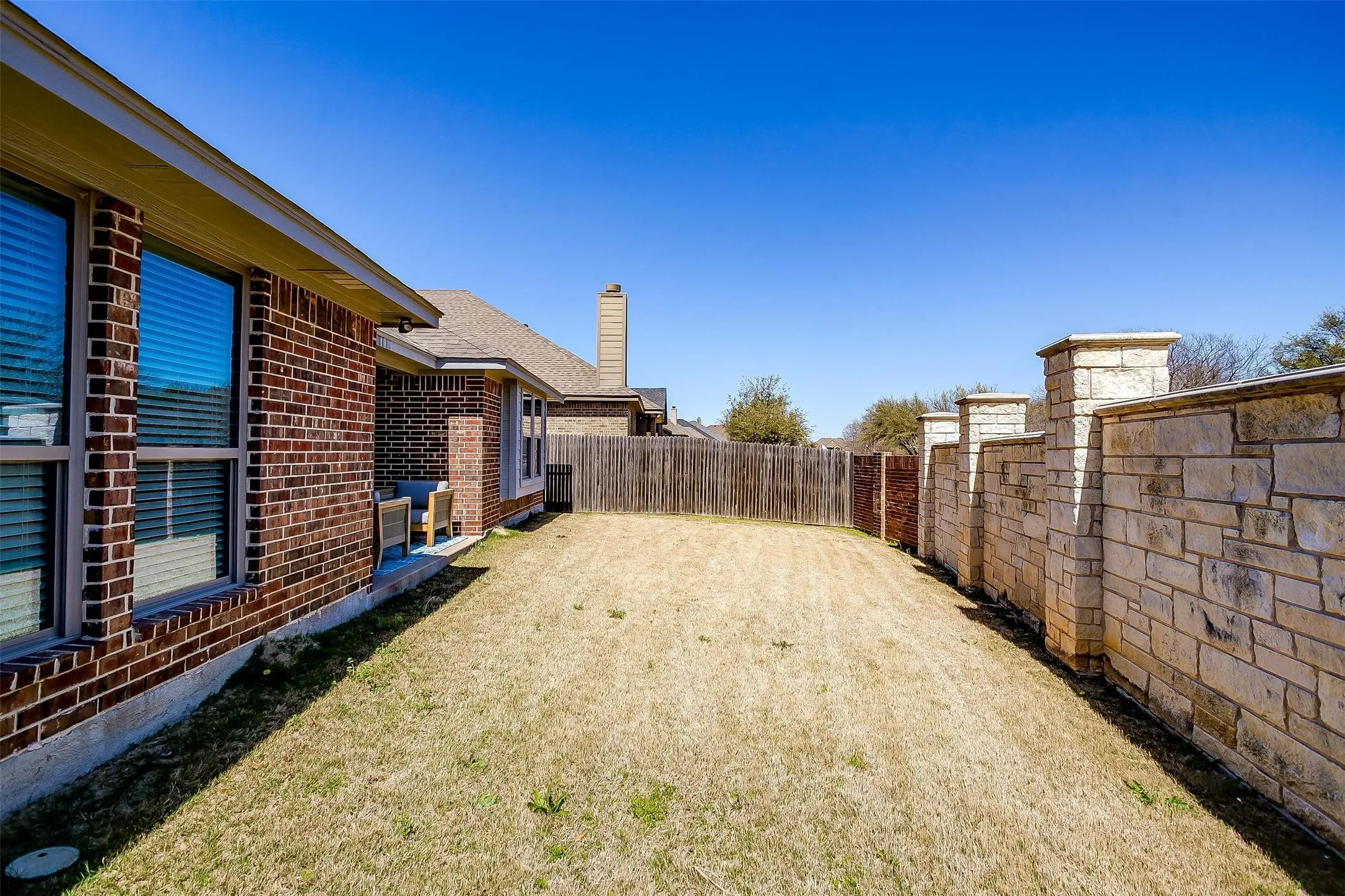 Single Family Residence For Sale in Tarrant County , 6829 Canyon Rock, Benbrook, Texas 76126, 4 Bedrooms, 2 Bathrooms, 2 Garage spaces, 2,344 Sqft, built in 2021, Price $549,000, mls#21307199, Real Estate Agent in Benbrook, Homes For Sale in Tarrant county, Homes For Sale in Benbrook, Realtor in Benbrook Texas, Real Estate Brokerage Independent Realty Texas, Luminita Cordes Realtor