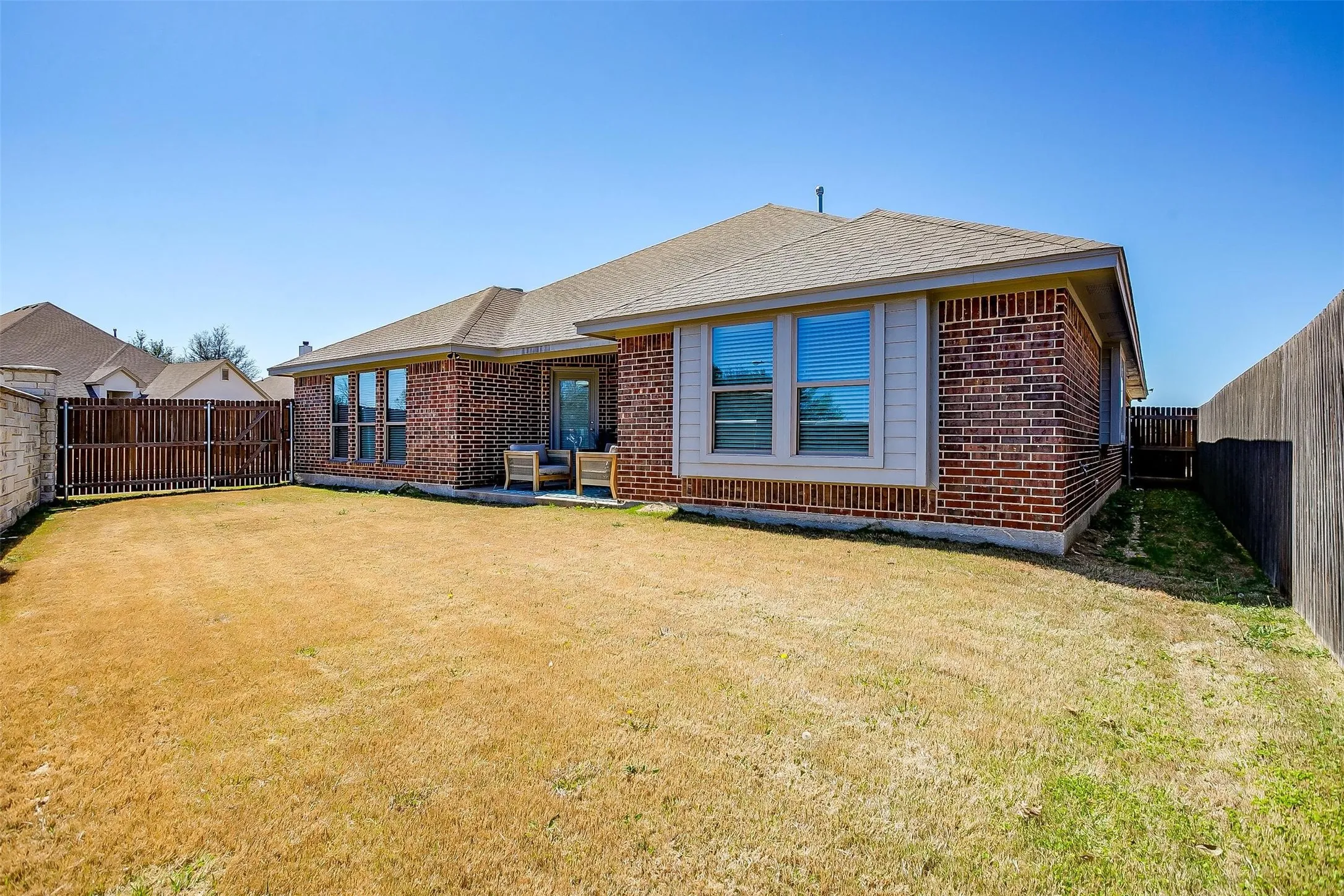 Single Family Residence For Sale in Tarrant County , 6829 Canyon Rock, Benbrook, Texas 76126, 4 Bedrooms, 2 Bathrooms, 2 Garage spaces, 2,344 Sqft, built in 2021, Price $549,000, mls#21307199, Real Estate Agent in Benbrook, Homes For Sale in Tarrant county, Homes For Sale in Benbrook, Realtor in Benbrook Texas, Real Estate Brokerage Independent Realty Texas, Luminita Cordes Realtor