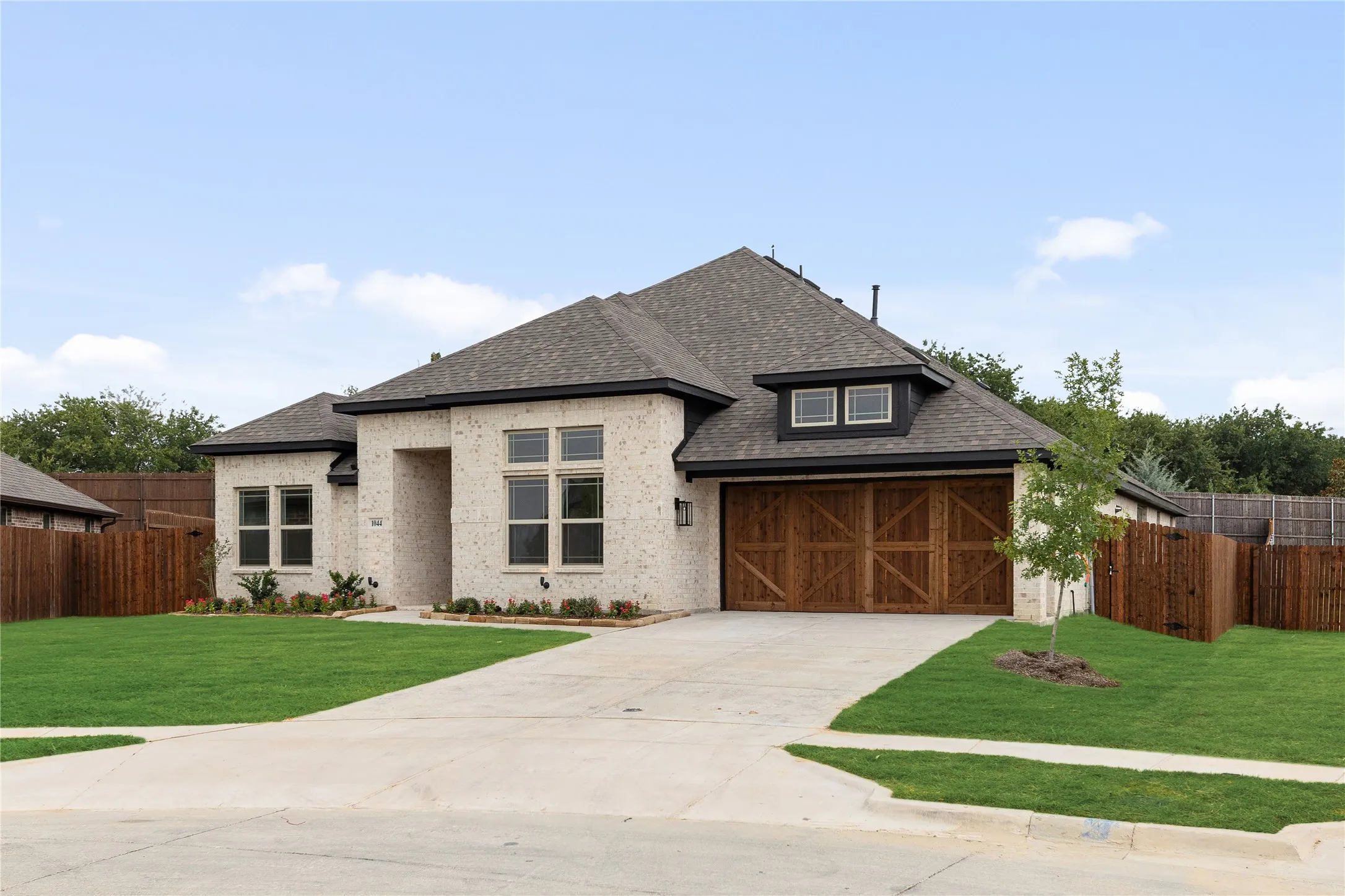 Single Family Residence For Sale in Ellis County , 1044 Quincy Drive, Red Oak, Texas 75154, 3 Bedroom, 3 Bathroom, 2 Garage spaces, 2,527 Sqft, built in 2026, mls#21307216, Real Estate Agent in Red Oak, Homes For Sale in Ellis county, Homes For Sale in Red Oak, Realtor in Red Oak Texas, Real Estate Brokerage Independent Realty Texas, Luminita Cordes Realtor