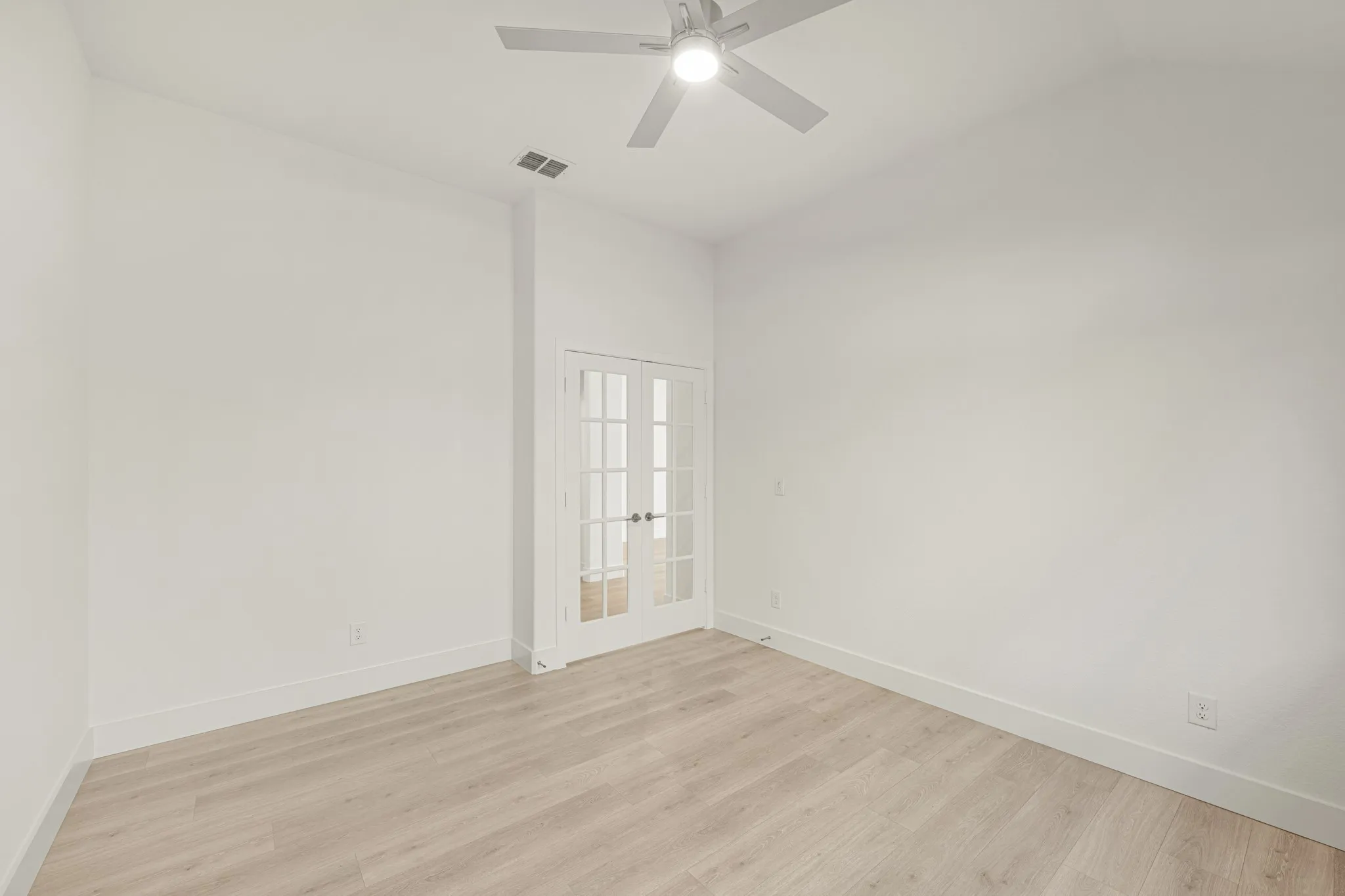 Single Family Residence For Sale in Rockwall County , 2153 Rio Piedra Drive, Royse City, Texas 75189, 3 Bedroom, 3 Bathroom, 2 Garage spaces, 2,102 Sqft, built in 2026, mls#21307233, Real Estate Agent in Royse City, Homes For Sale in Rockwall county, Homes For Sale in Royse City, Realtor in Royse City Texas, Real Estate Brokerage Independent Realty Texas, Luminita Cordes Realtor