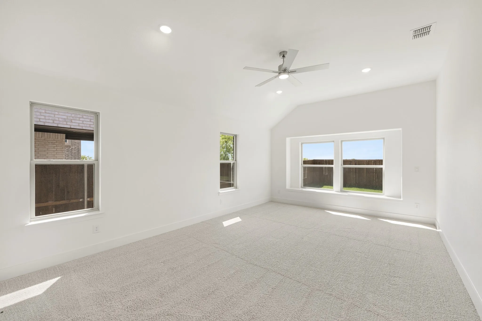 Single Family Residence For Sale in Rockwall County , 2153 Rio Piedra Drive, Royse City, Texas 75189, 3 Bedroom, 3 Bathroom, 2 Garage spaces, 2,102 Sqft, built in 2026, mls#21307233, Real Estate Agent in Royse City, Homes For Sale in Rockwall county, Homes For Sale in Royse City, Realtor in Royse City Texas, Real Estate Brokerage Independent Realty Texas, Luminita Cordes Realtor