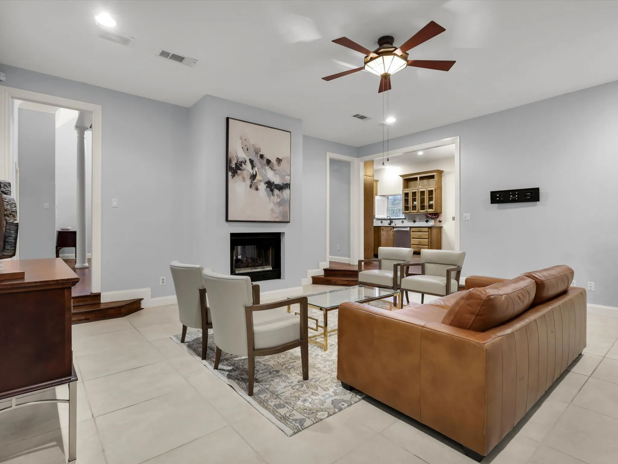 Single Family Residence For Sale in Tarrant County , 3204 Tranquility Drive, Arlington, Texas 76016, 4 Bedroom, 4 Bathroom, 3 Garage spaces, 3,397 Sqft, built in 1991, mls#21307234, Real Estate Agent in Arlington, Homes For Sale in Tarrant county, Homes For Sale in Arlington, Realtor in Arlington Texas, Real Estate Brokerage Independent Realty Texas, Luminita Cordes Realtor