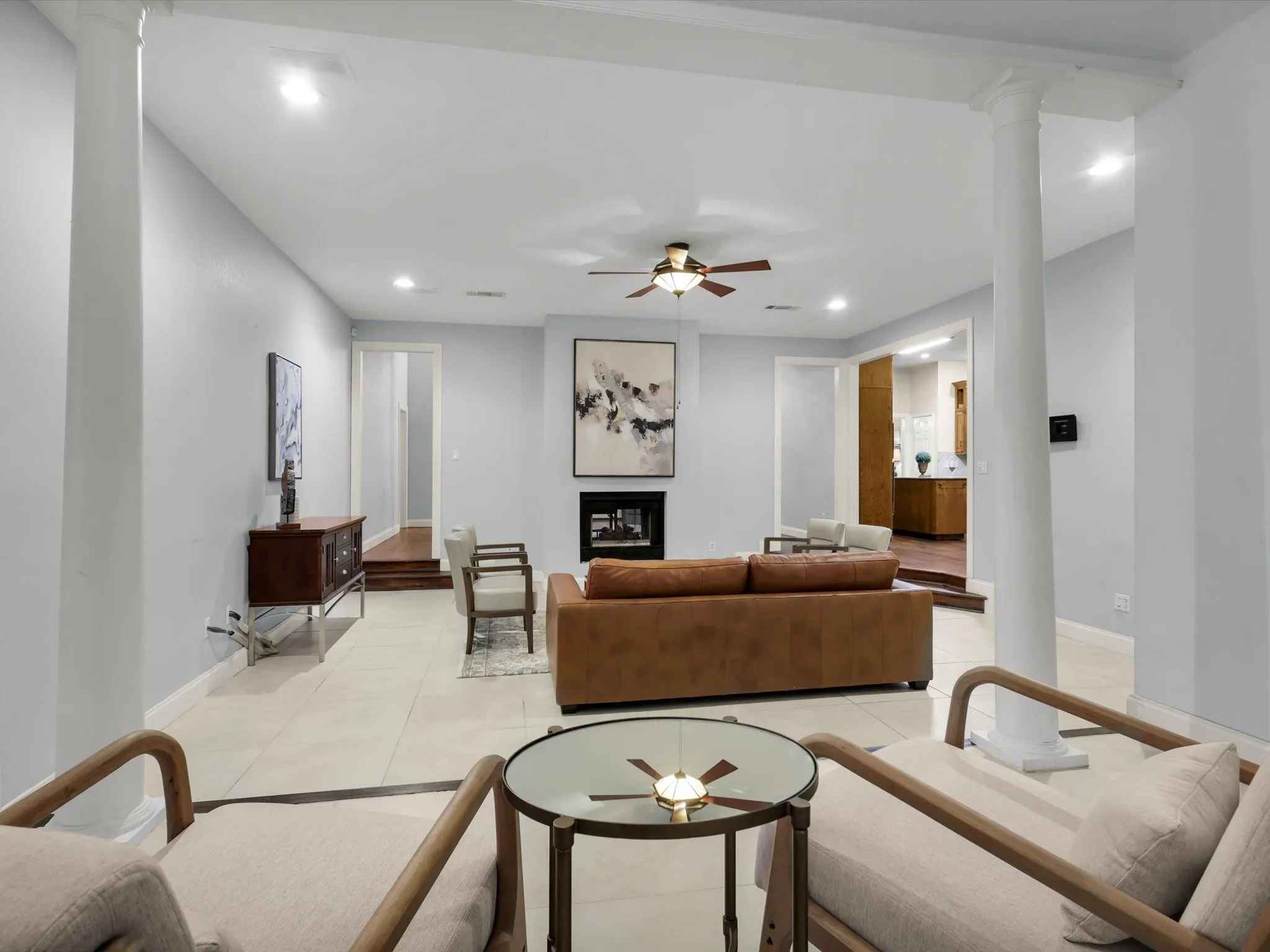 Single Family Residence For Sale in Tarrant County , 3204 Tranquility Drive, Arlington, Texas 76016, 4 Bedroom, 4 Bathroom, 3 Garage spaces, 3,397 Sqft, built in 1991, mls#21307234, Real Estate Agent in Arlington, Homes For Sale in Tarrant county, Homes For Sale in Arlington, Realtor in Arlington Texas, Real Estate Brokerage Independent Realty Texas, Luminita Cordes Realtor