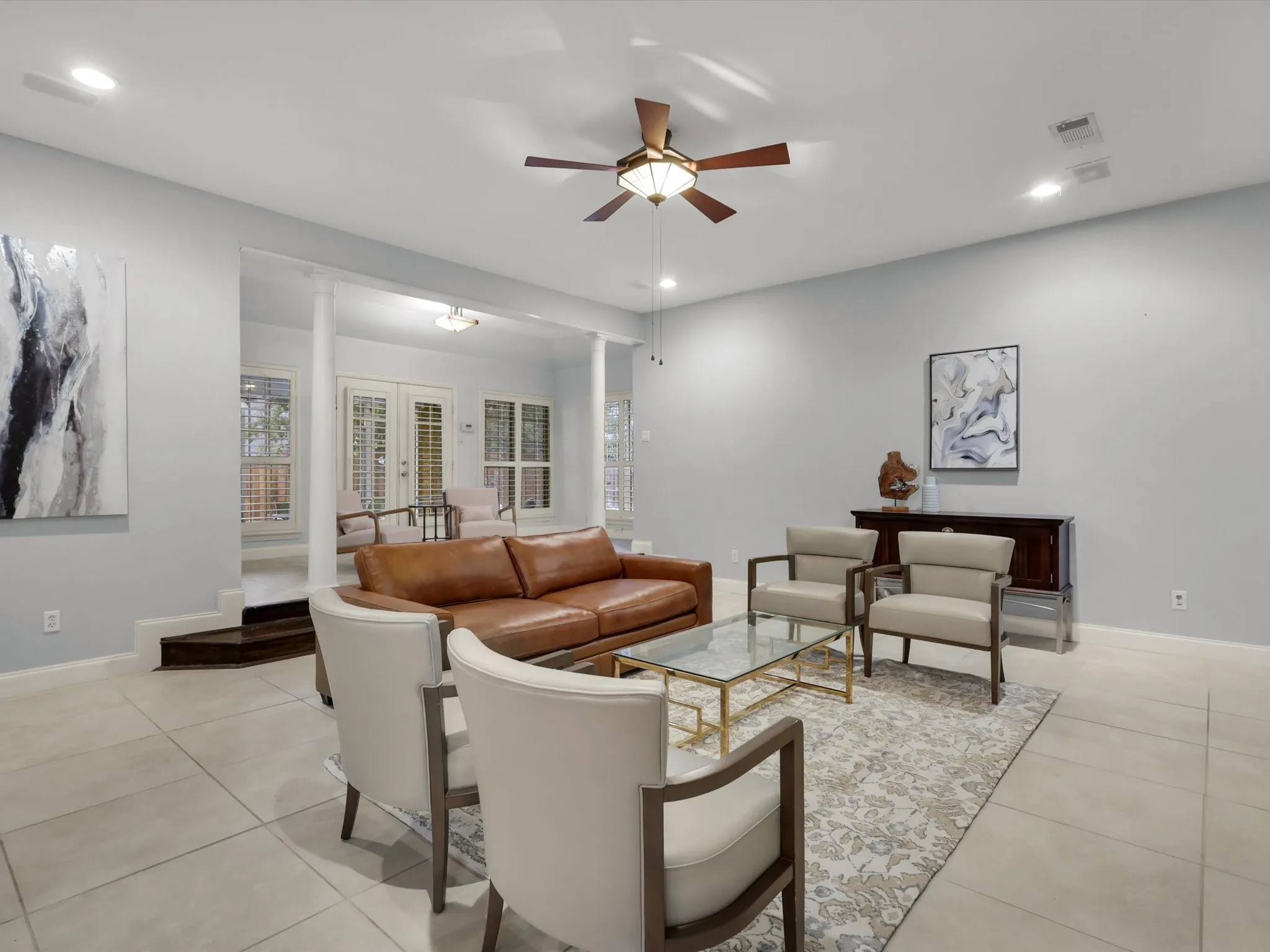 Single Family Residence For Sale in Tarrant County , 3204 Tranquility Drive, Arlington, Texas 76016, 4 Bedroom, 4 Bathroom, 3 Garage spaces, 3,397 Sqft, built in 1991, mls#21307234, Real Estate Agent in Arlington, Homes For Sale in Tarrant county, Homes For Sale in Arlington, Realtor in Arlington Texas, Real Estate Brokerage Independent Realty Texas, Luminita Cordes Realtor