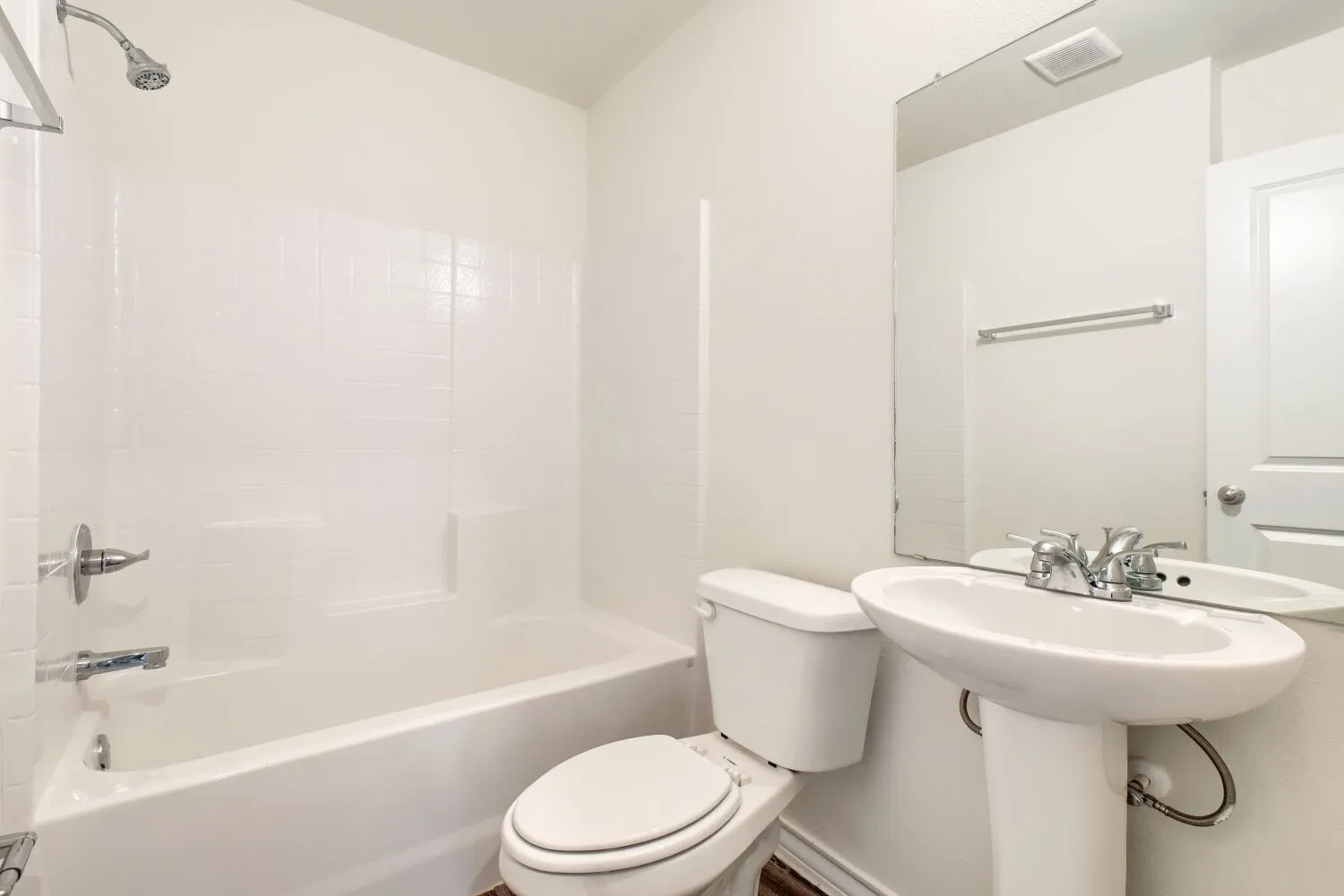 Duplex For Sale in Mc Lennan County , 3206 N 20th A Street, Waco, Texas 76708, 6 Bedroom, 4 Bathroom, Garage spaces, 0 Sqft, built in 2020, mls#21306739, Real Estate Agent in Waco, Homes For Sale in Mc Lennan county, Homes For Sale in Waco, Realtor in Waco Texas, Real Estate Brokerage Independent Realty Texas, Luminita Cordes Realtor