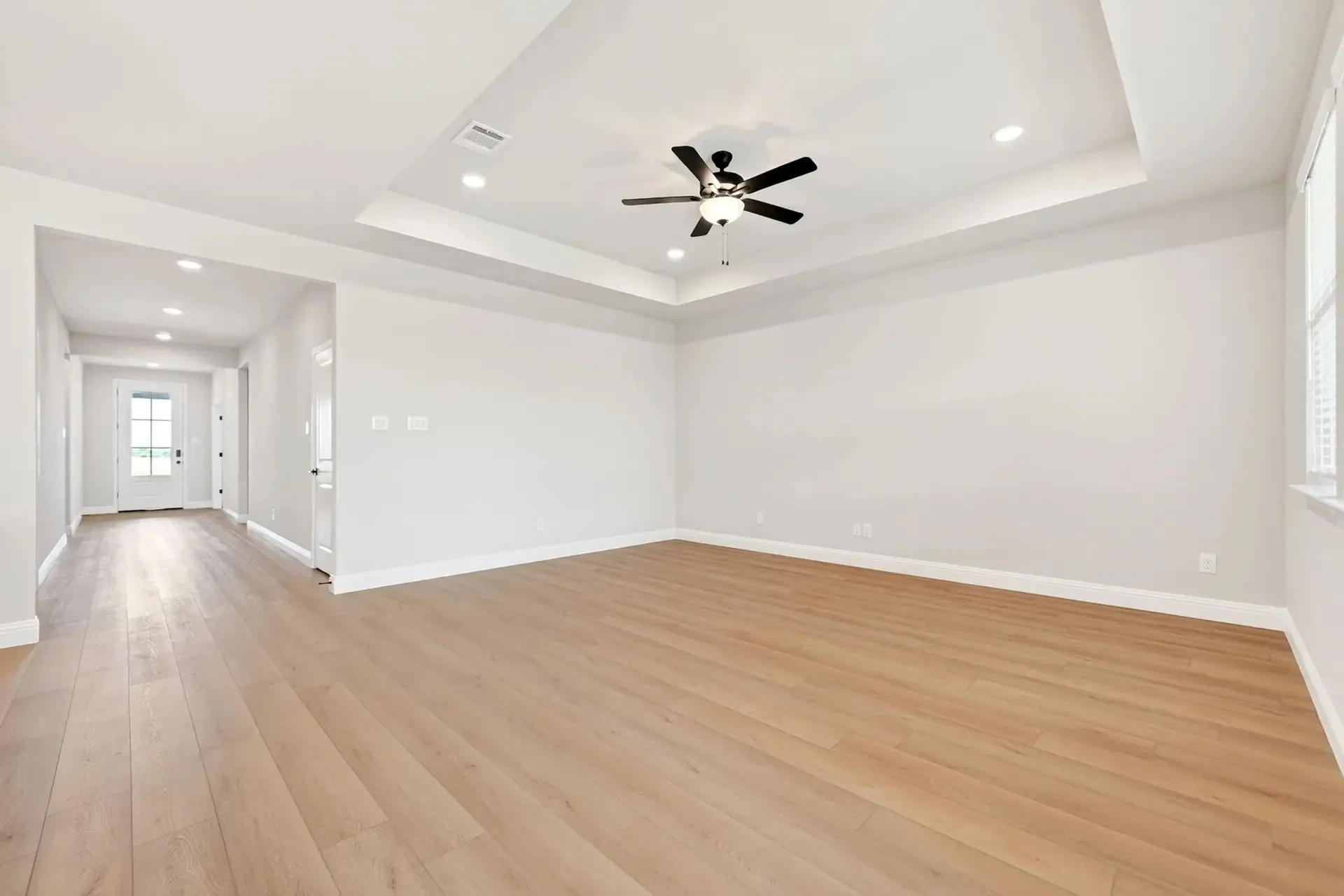 Single Family Residence For Sale in Kaufman County , 3525 Kemp Drive, Heartland, Texas 75114, 3 Bedroom, 3 Bathroom, 2 Garage spaces, 2,072 Sqft, built in 2026, mls#21307236, Real Estate Agent in Heartland, Homes For Sale in Kaufman county, Homes For Sale in Heartland, Realtor in Heartland Texas, Real Estate Brokerage Independent Realty Texas, Luminita Cordes Realtor