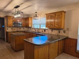 Single Family Residence For Sale in Ellis County , 912 Summer Hill Lane, Red Oak, Texas 75154, 3 Bedroom, 3 Bathroom, 3 Garage spaces, 2,602 Sqft, built in 1990, mls#21307249, Real Estate Agent in Red Oak, Homes For Sale in Ellis county, Homes For Sale in Red Oak, Realtor in Red Oak Texas, Real Estate Brokerage Independent Realty Texas, Luminita Cordes Realtor