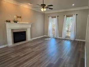 Single Family Residence For Sale in Ellis County , 912 Summer Hill Lane, Red Oak, Texas 75154, 3 Bedroom, 3 Bathroom, 3 Garage spaces, 2,602 Sqft, built in 1990, mls#21307249, Real Estate Agent in Red Oak, Homes For Sale in Ellis county, Homes For Sale in Red Oak, Realtor in Red Oak Texas, Real Estate Brokerage Independent Realty Texas, Luminita Cordes Realtor