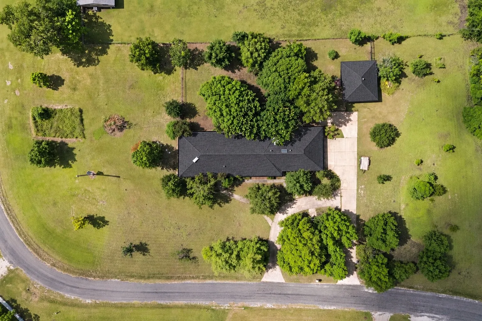 Single Family Residence For Sale in Collin County , 5291 Pecan Place Drive, Mc Kinney, Texas 75071, 4 Bedroom, 3 Bathroom, 2 Garage spaces, 3,480 Sqft, built in 1984, mls#21179951, Real Estate Agent in Mc Kinney, Homes For Sale in Collin county, Homes For Sale in Mc Kinney, Realtor in Mc Kinney Texas, Real Estate Brokerage Independent Realty Texas, Luminita Cordes Realtor