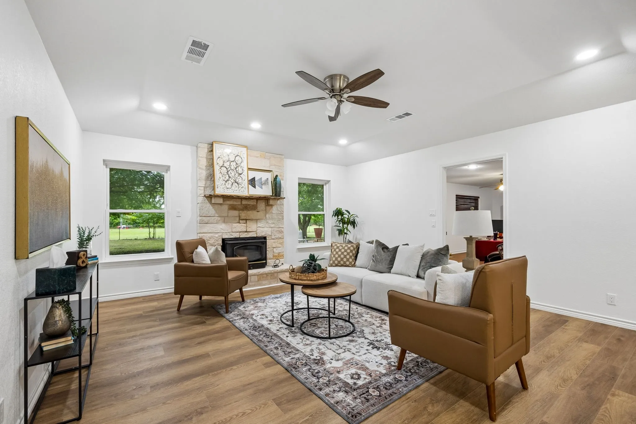 Single Family Residence For Sale in Collin County , 5291 Pecan Place Drive, Mc Kinney, Texas 75071, 4 Bedroom, 3 Bathroom, 2 Garage spaces, 3,480 Sqft, built in 1984, mls#21179951, Real Estate Agent in Mc Kinney, Homes For Sale in Collin county, Homes For Sale in Mc Kinney, Realtor in Mc Kinney Texas, Real Estate Brokerage Independent Realty Texas, Luminita Cordes Realtor