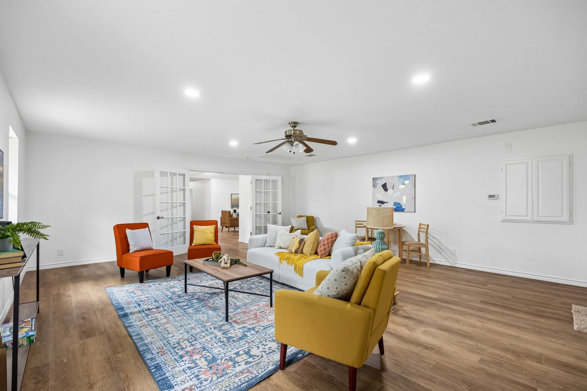 Single Family Residence For Sale in Collin County , 5291 Pecan Place Drive, Mc Kinney, Texas 75071, 4 Bedroom, 3 Bathroom, 2 Garage spaces, 3,480 Sqft, built in 1984, mls#21179951, Real Estate Agent in Mc Kinney, Homes For Sale in Collin county, Homes For Sale in Mc Kinney, Realtor in Mc Kinney Texas, Real Estate Brokerage Independent Realty Texas, Luminita Cordes Realtor