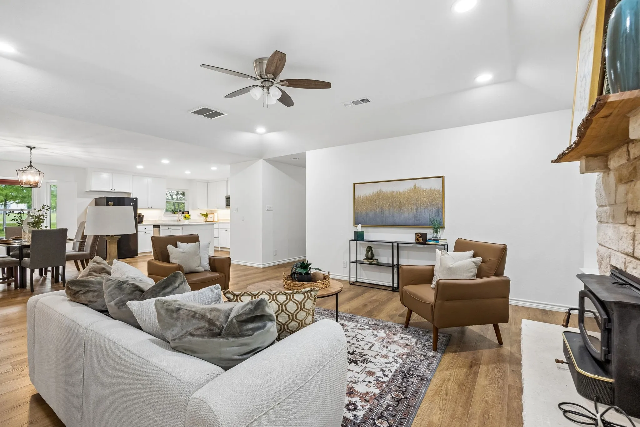 Single Family Residence For Sale in Collin County , 5291 Pecan Place Drive, Mc Kinney, Texas 75071, 4 Bedroom, 3 Bathroom, 2 Garage spaces, 3,480 Sqft, built in 1984, mls#21179951, Real Estate Agent in Mc Kinney, Homes For Sale in Collin county, Homes For Sale in Mc Kinney, Realtor in Mc Kinney Texas, Real Estate Brokerage Independent Realty Texas, Luminita Cordes Realtor