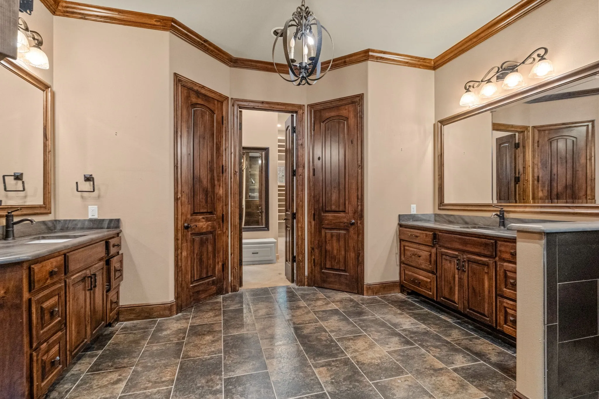 Single Family Residence For Sale in Tarrant County , 4532 Elm River Court, Fort Worth, Texas 76116, 4 Bedroom, 4 Bathroom, 2 Garage spaces, 4,118 Sqft, built in 2013, mls#21297168, Real Estate Agent in Fort Worth, Homes For Sale in Tarrant county, Homes For Sale in Fort Worth, Realtor in Fort Worth Texas, Real Estate Brokerage Independent Realty Texas, Luminita Cordes Realtor