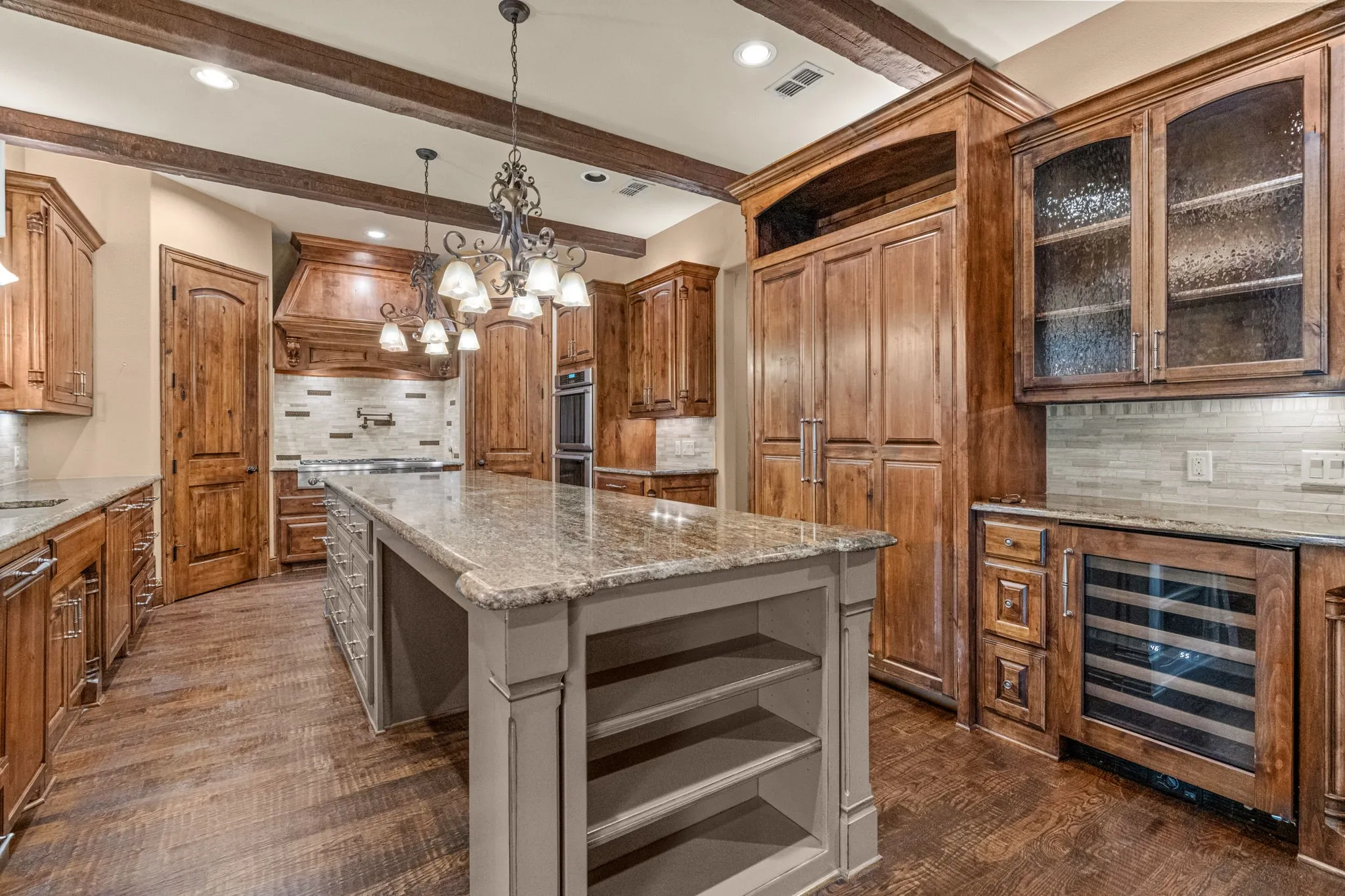 Single Family Residence For Sale in Tarrant County , 4532 Elm River Court, Fort Worth, Texas 76116, 4 Bedroom, 4 Bathroom, 2 Garage spaces, 4,118 Sqft, built in 2013, mls#21297168, Real Estate Agent in Fort Worth, Homes For Sale in Tarrant county, Homes For Sale in Fort Worth, Realtor in Fort Worth Texas, Real Estate Brokerage Independent Realty Texas, Luminita Cordes Realtor