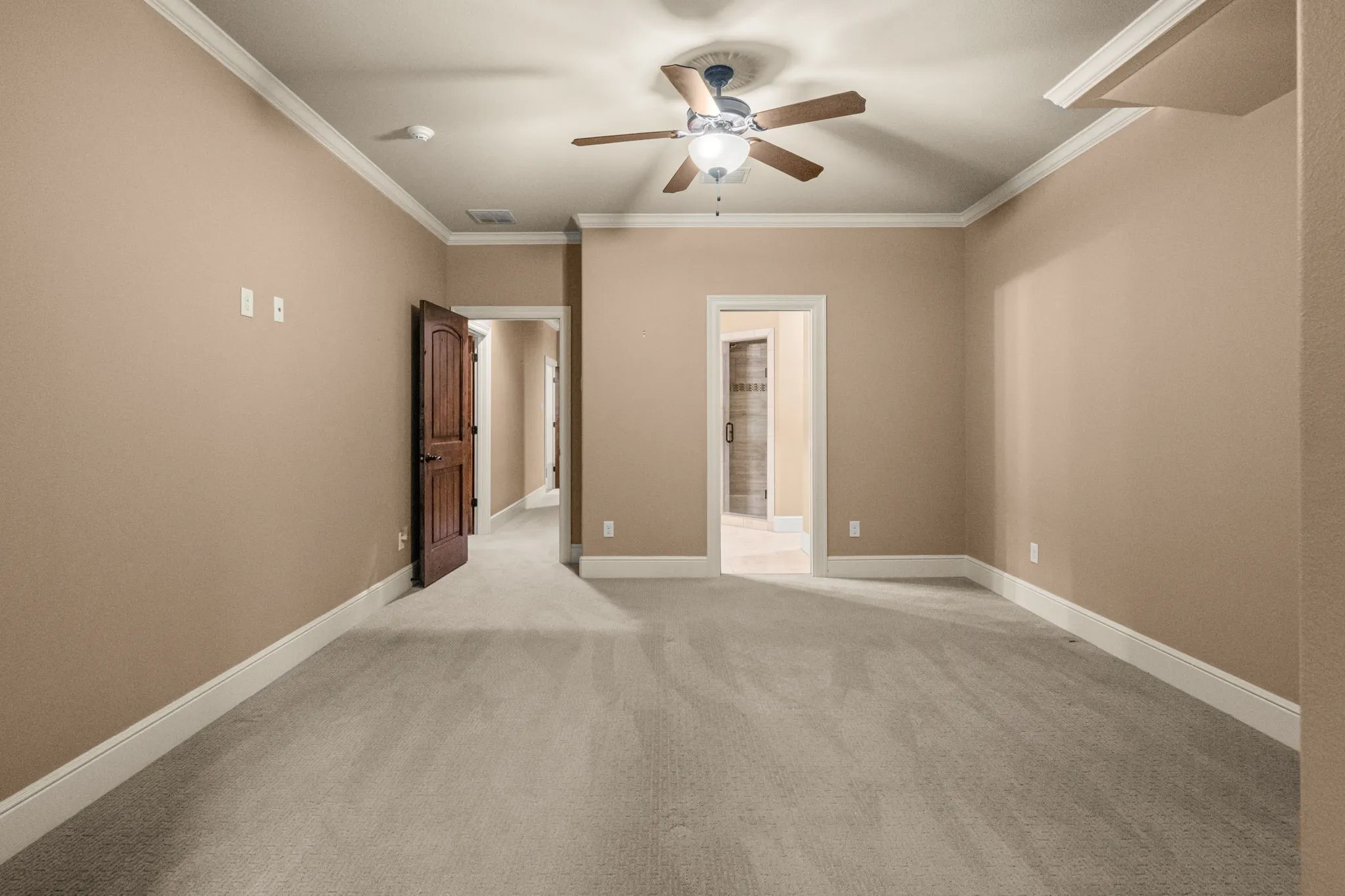 Single Family Residence For Sale in Tarrant County , 4532 Elm River Court, Fort Worth, Texas 76116, 4 Bedroom, 4 Bathroom, 2 Garage spaces, 4,118 Sqft, built in 2013, mls#21297168, Real Estate Agent in Fort Worth, Homes For Sale in Tarrant county, Homes For Sale in Fort Worth, Realtor in Fort Worth Texas, Real Estate Brokerage Independent Realty Texas, Luminita Cordes Realtor