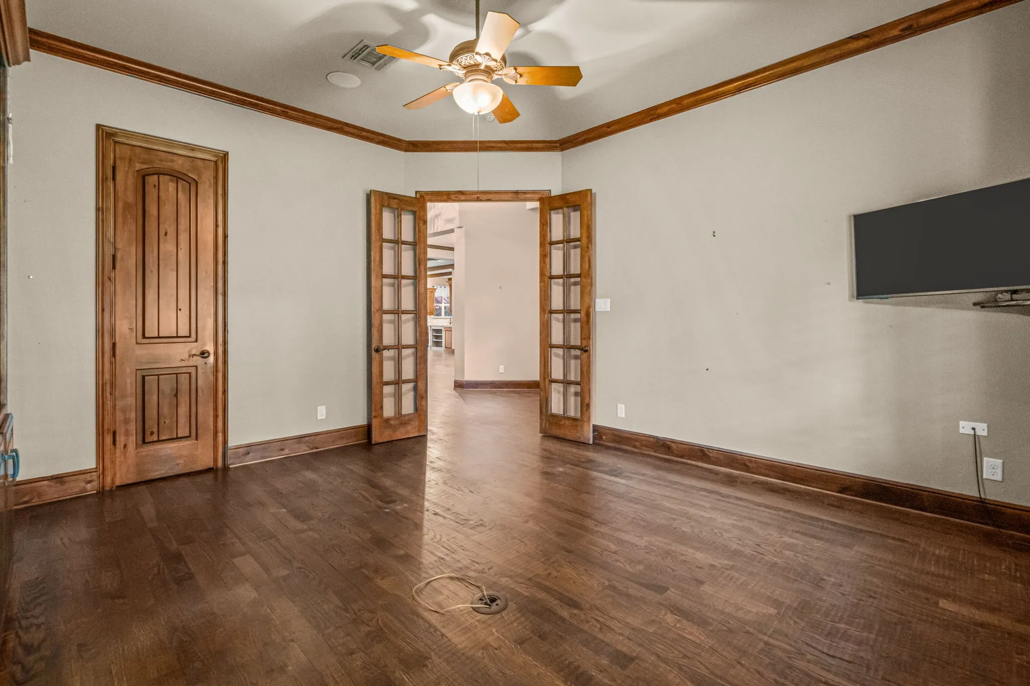 Single Family Residence For Sale in Tarrant County , 4532 Elm River Court, Fort Worth, Texas 76116, 4 Bedroom, 4 Bathroom, 2 Garage spaces, 4,118 Sqft, built in 2013, mls#21297168, Real Estate Agent in Fort Worth, Homes For Sale in Tarrant county, Homes For Sale in Fort Worth, Realtor in Fort Worth Texas, Real Estate Brokerage Independent Realty Texas, Luminita Cordes Realtor