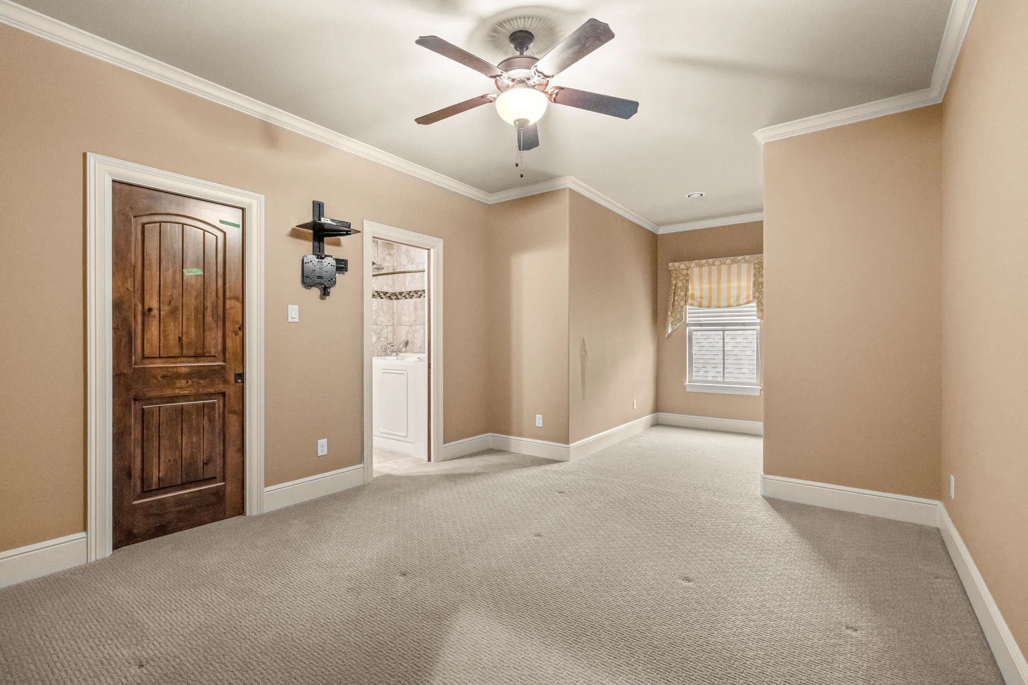 Single Family Residence For Sale in Tarrant County , 4532 Elm River Court, Fort Worth, Texas 76116, 4 Bedroom, 4 Bathroom, 2 Garage spaces, 4,118 Sqft, built in 2013, mls#21297168, Real Estate Agent in Fort Worth, Homes For Sale in Tarrant county, Homes For Sale in Fort Worth, Realtor in Fort Worth Texas, Real Estate Brokerage Independent Realty Texas, Luminita Cordes Realtor
