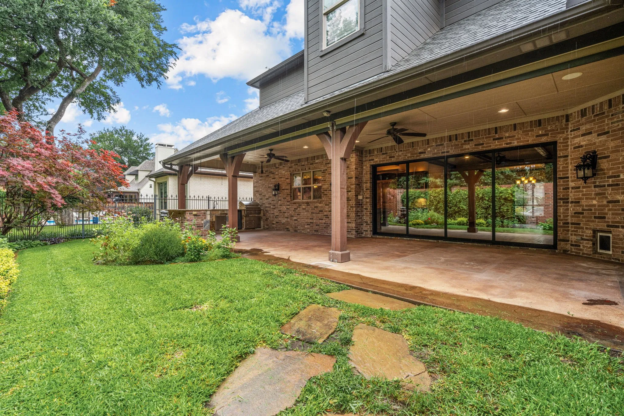 Single Family Residence For Sale in Tarrant County , 4532 Elm River Court, Fort Worth, Texas 76116, 4 Bedroom, 4 Bathroom, 2 Garage spaces, 4,118 Sqft, built in 2013, mls#21297168, Real Estate Agent in Fort Worth, Homes For Sale in Tarrant county, Homes For Sale in Fort Worth, Realtor in Fort Worth Texas, Real Estate Brokerage Independent Realty Texas, Luminita Cordes Realtor