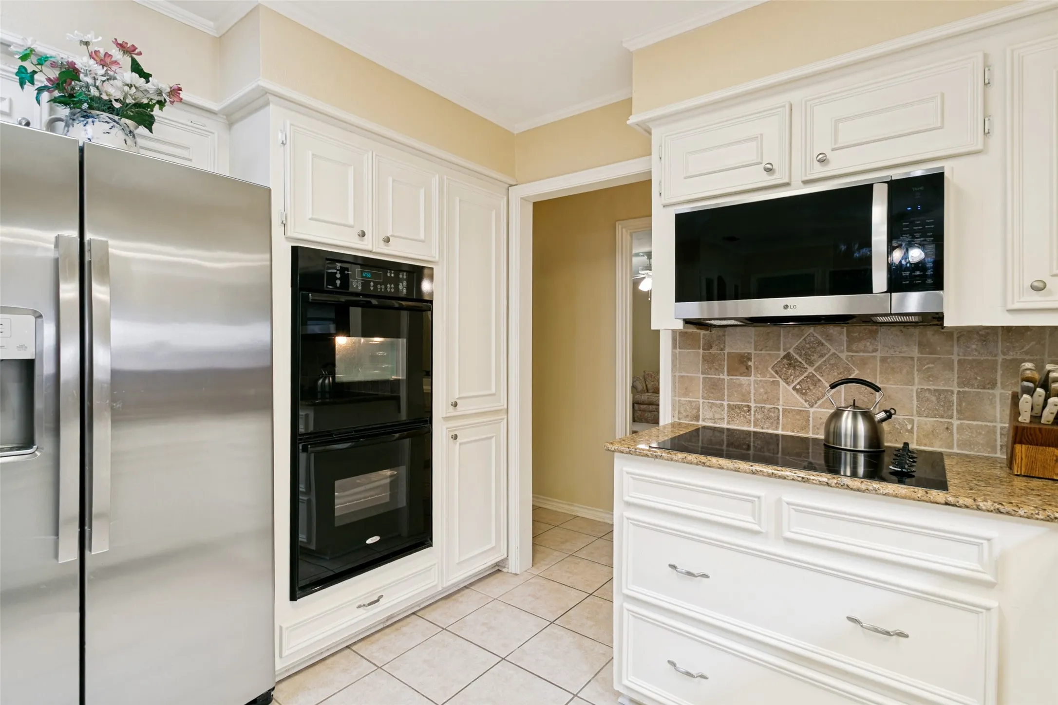 Single Family Residence For Sale in Dallas County , 2731 Wagonwheel Drive, Carrollton, Texas 75006, 4 Bedroom, 3 Bathroom, 2 Garage spaces, 2,760 Sqft, built in 1974, mls#21307088, Real Estate Agent in Carrollton, Homes For Sale in Dallas county, Homes For Sale in Carrollton, Realtor in Carrollton Texas, Real Estate Brokerage Independent Realty Texas, Luminita Cordes Realtor